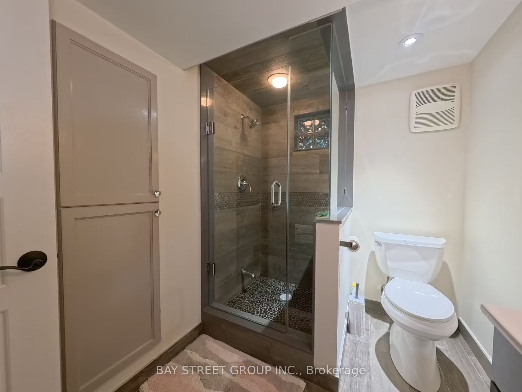 402 Osiris Drive Property Photo 35