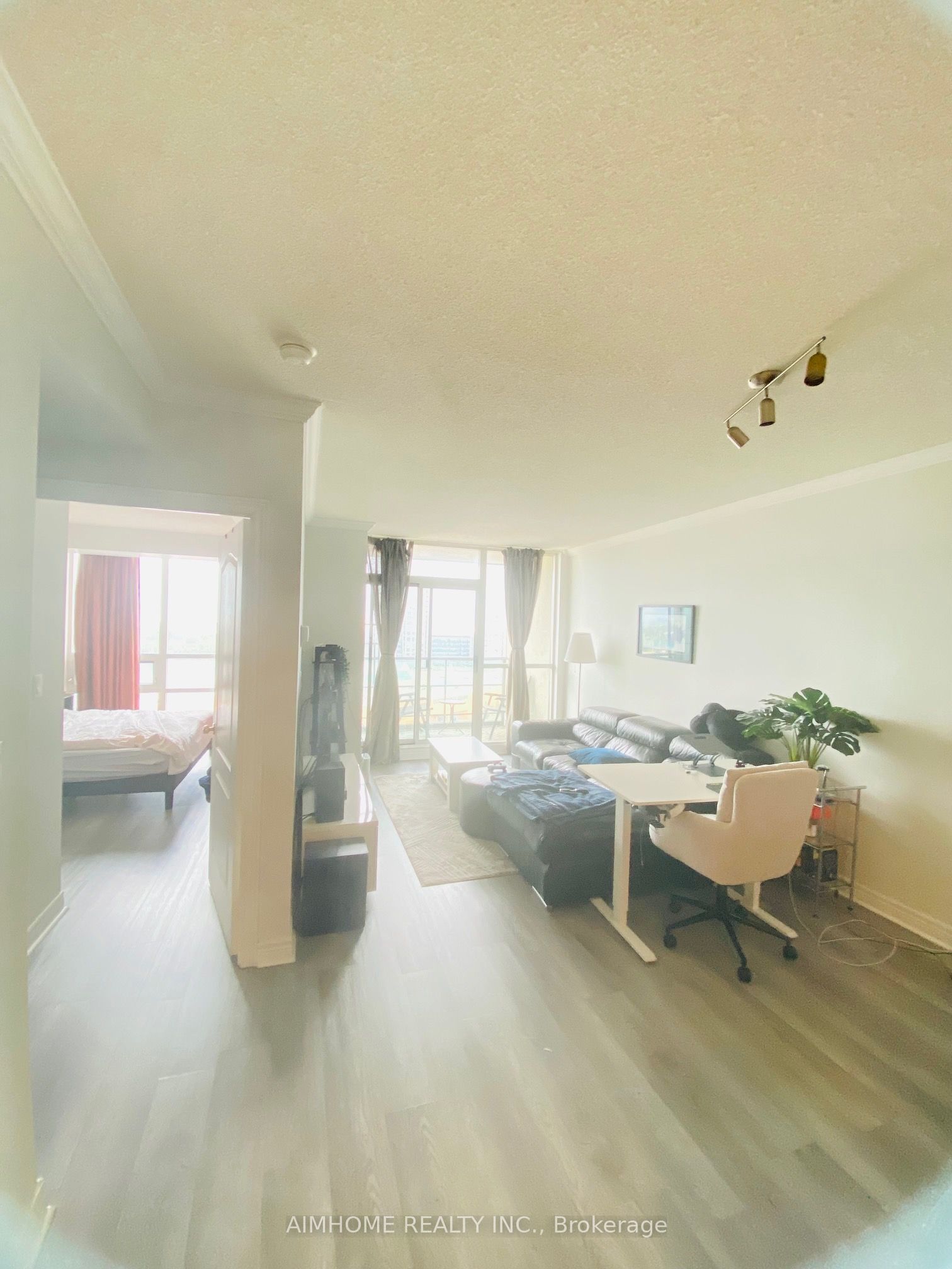 100 Promenade Circle 1208 Property Photo 14