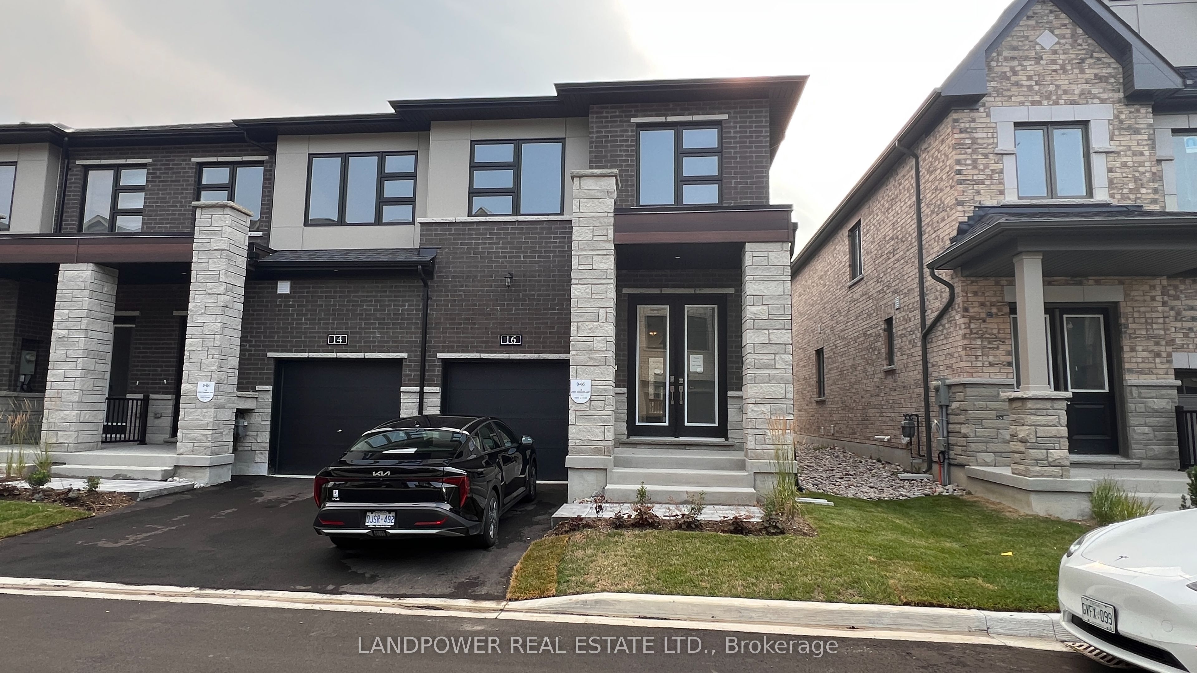 16 John Canning Way Property Photo 1