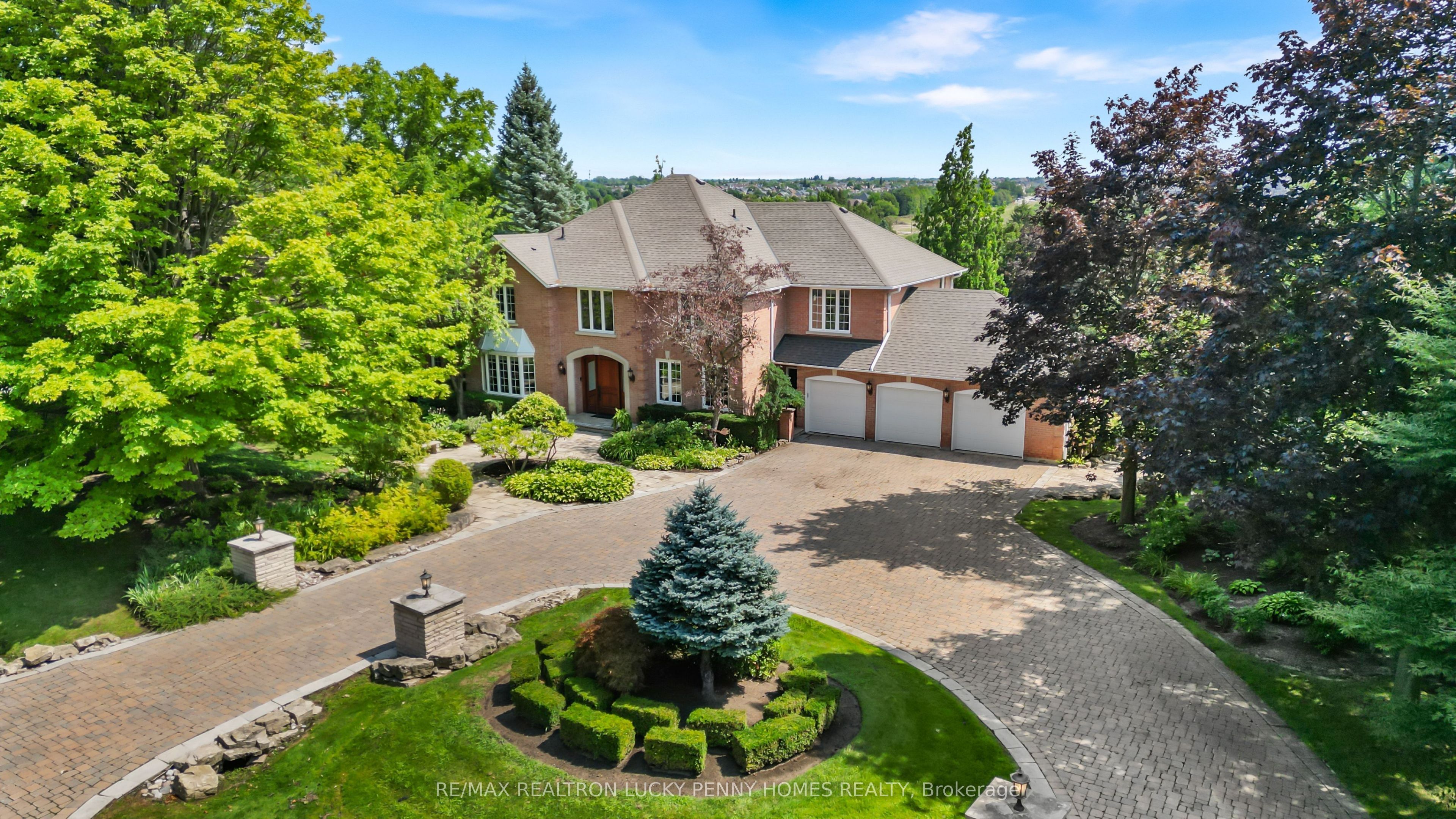27 Glenridge Drive Property Photo 1