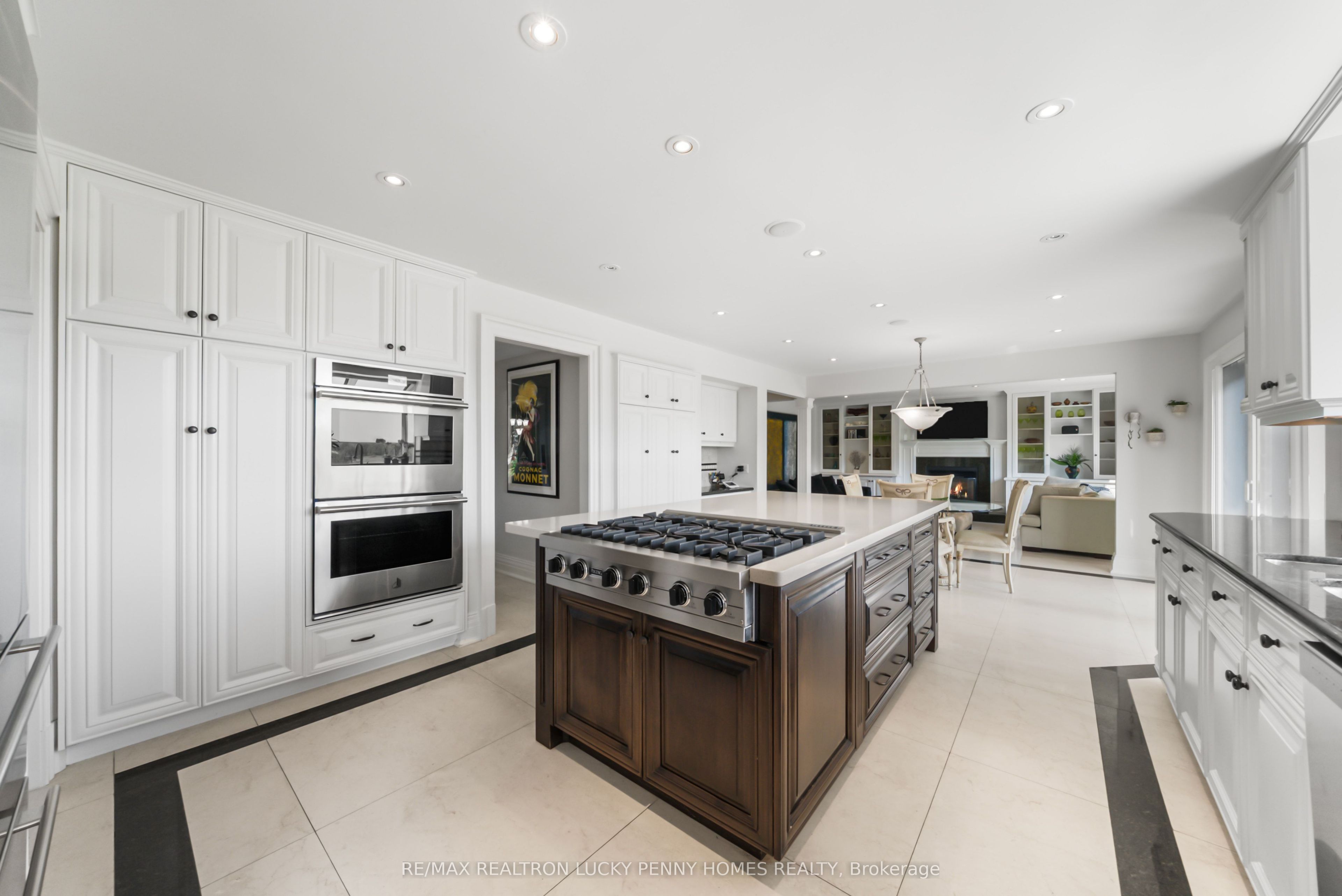 27 Glenridge Drive Property Photo 14