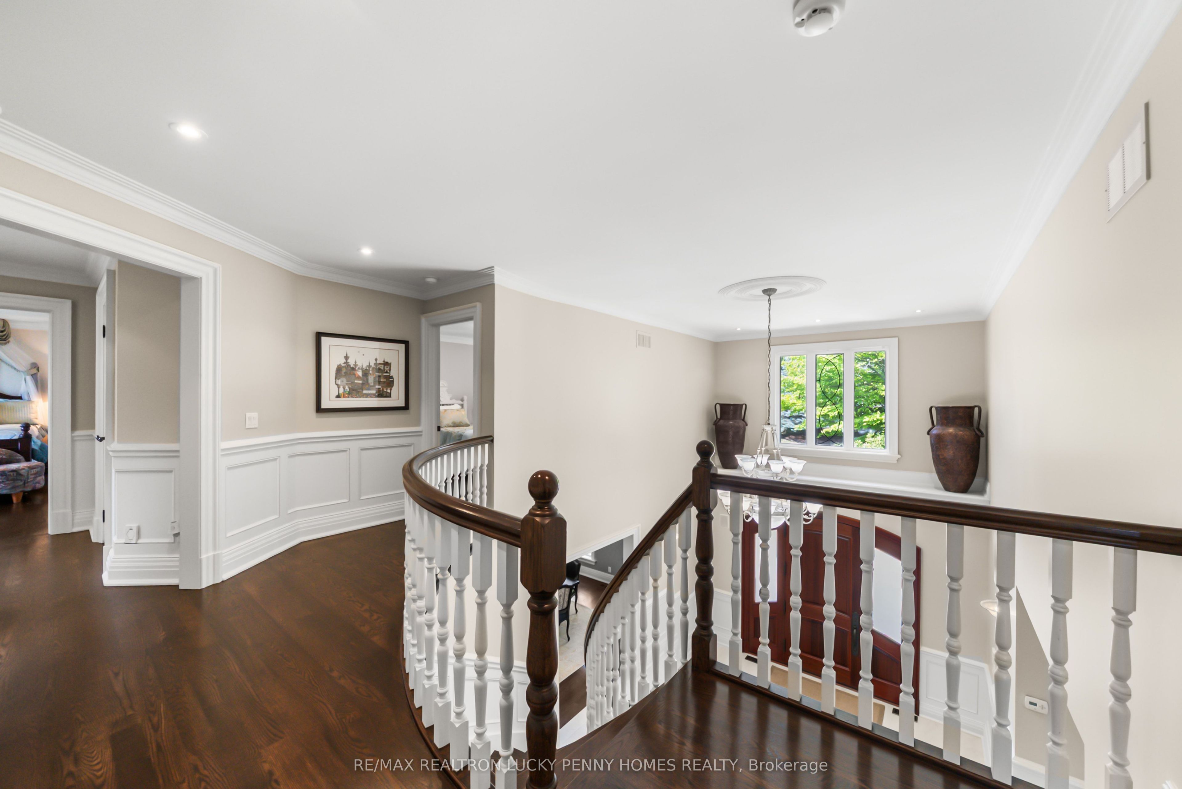 27 Glenridge Drive Property Photo 25