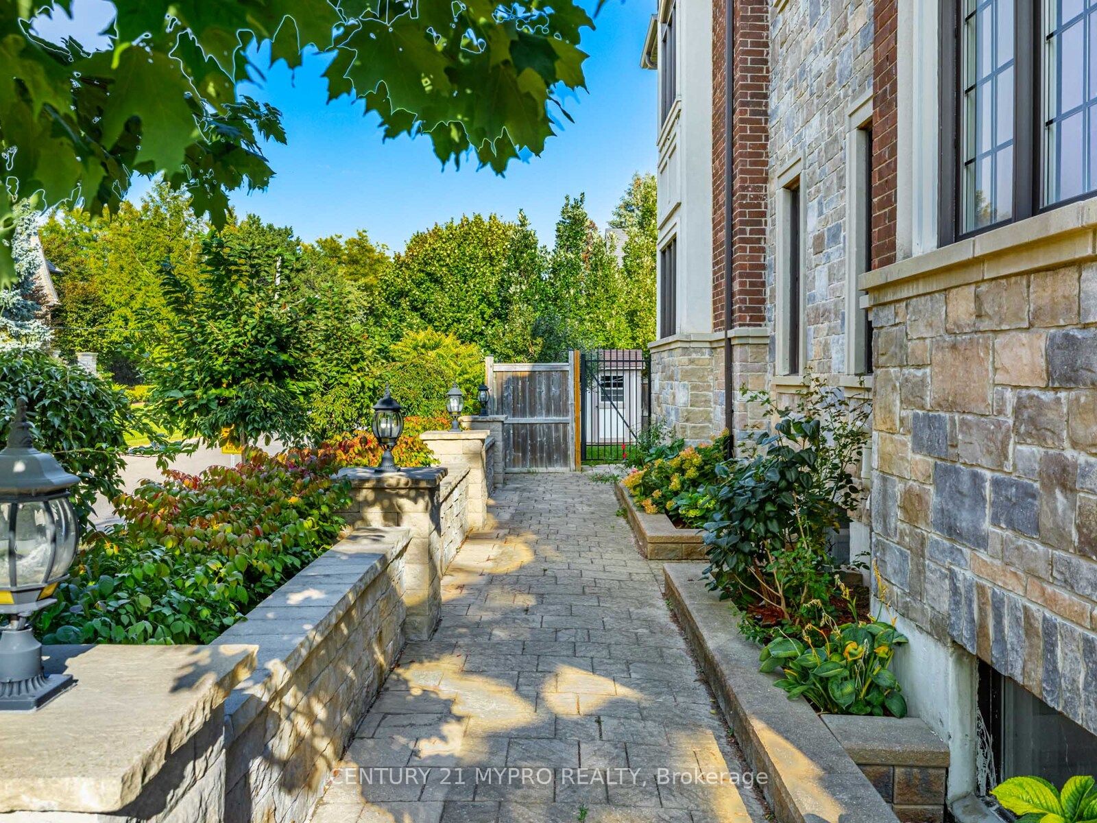 9a Anglin Drive Property Photo 38