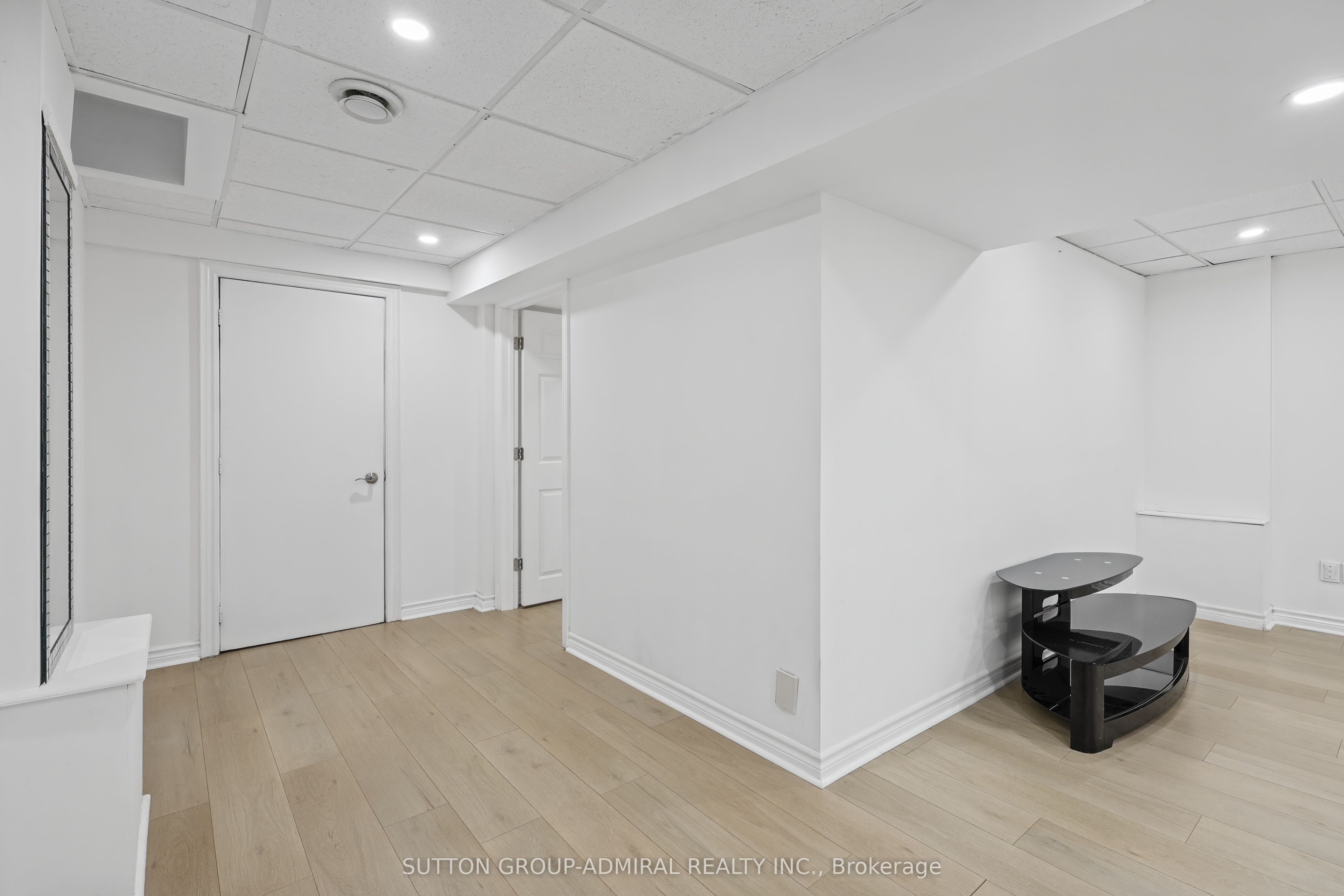 328 Woodspring Avenue Basement Property Photo 9