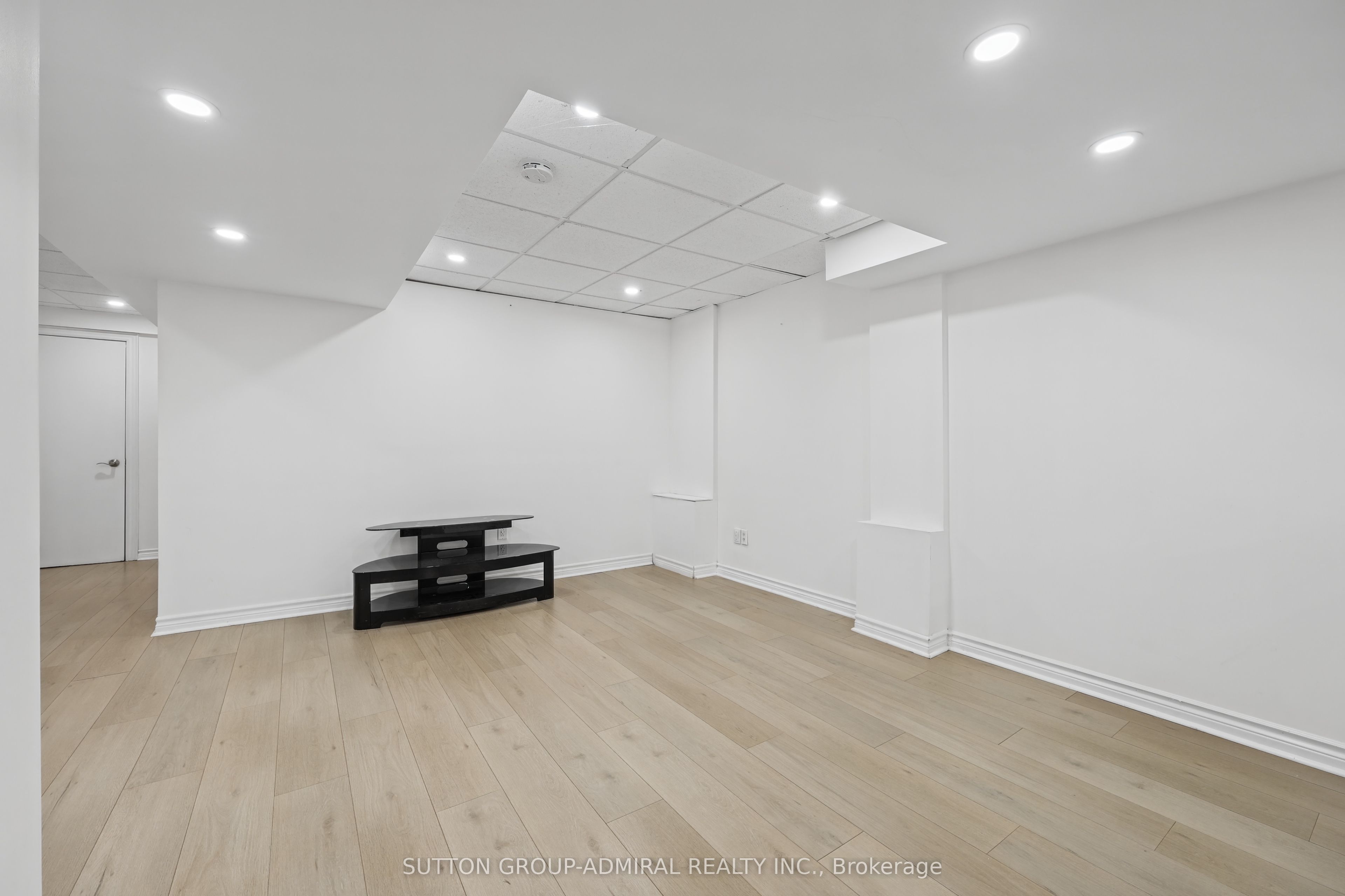 328 Woodspring Avenue Basement Property Photo 15