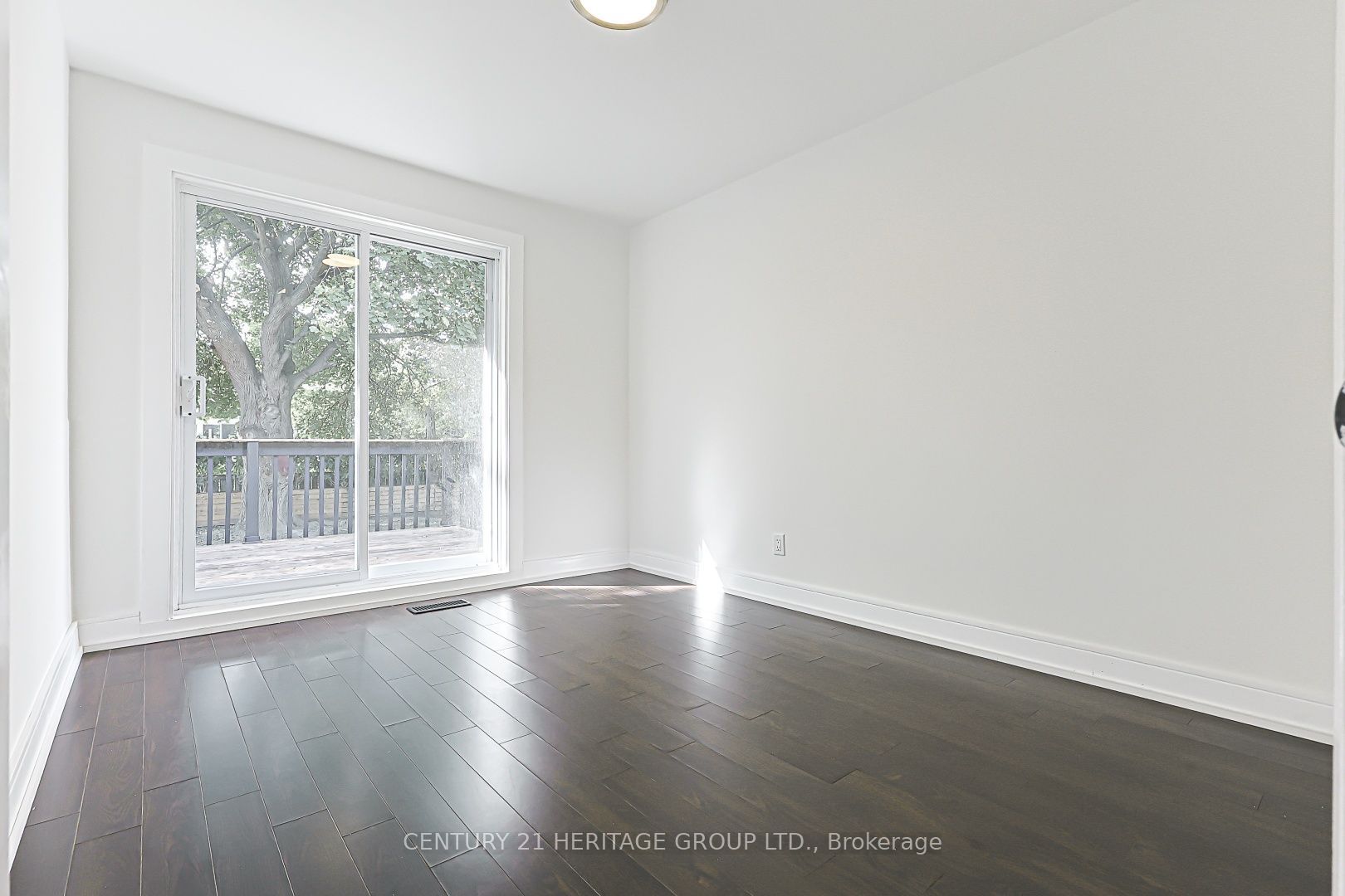 314 Wenlock Avenue Property Photo 9
