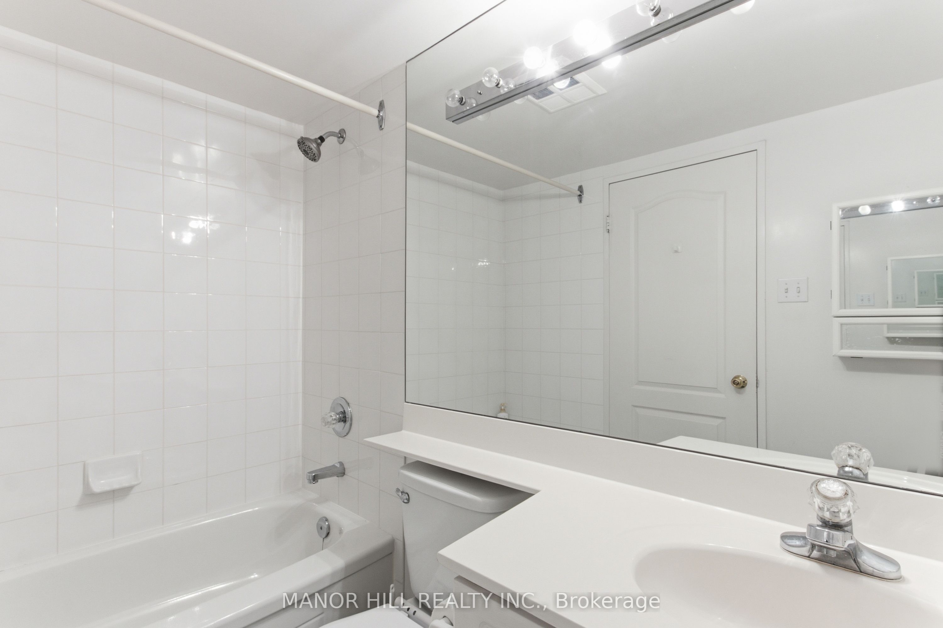 11 Townsgate Drive 814 Property Photo 29