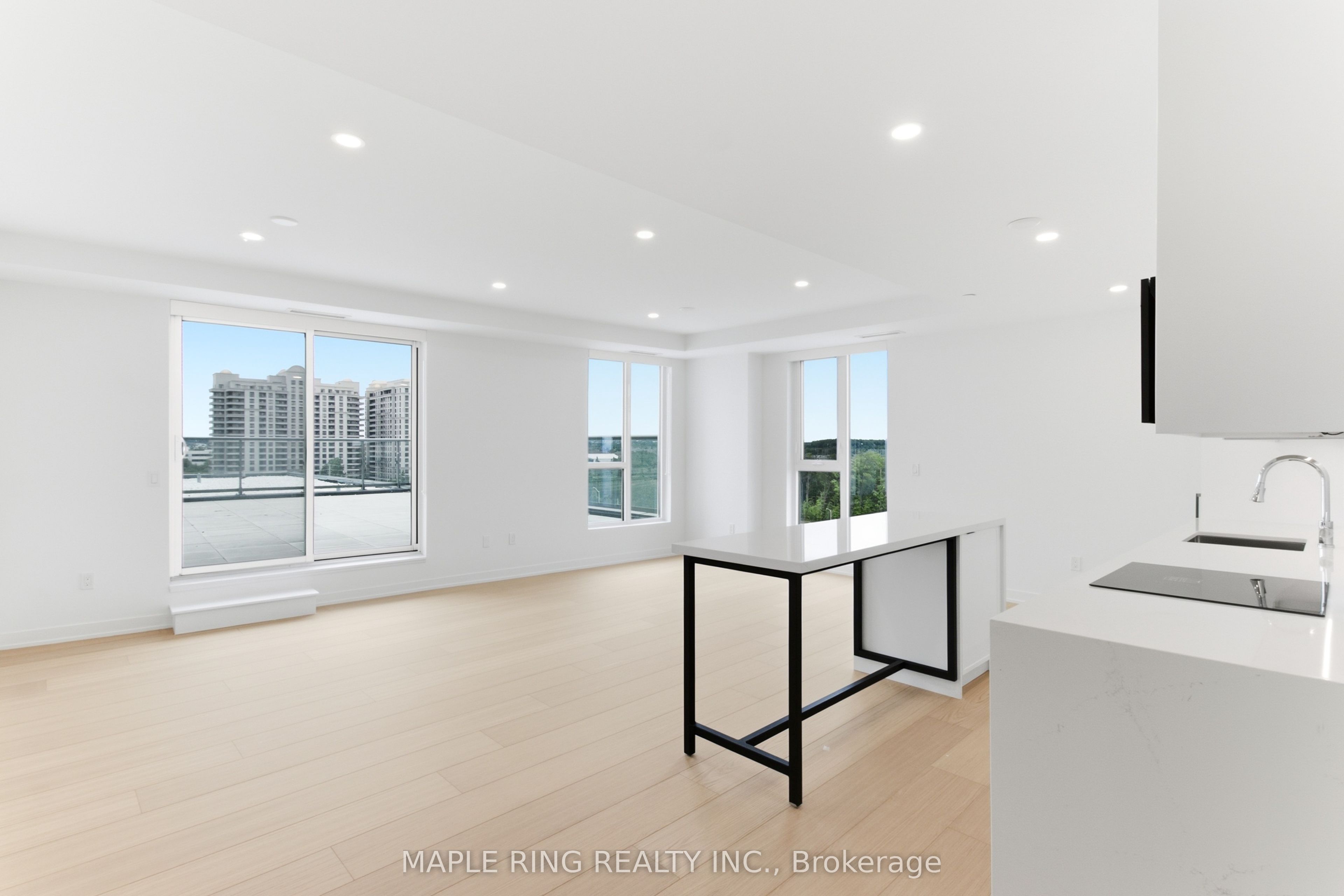 474 Caldari Road 704 Property Photo 6