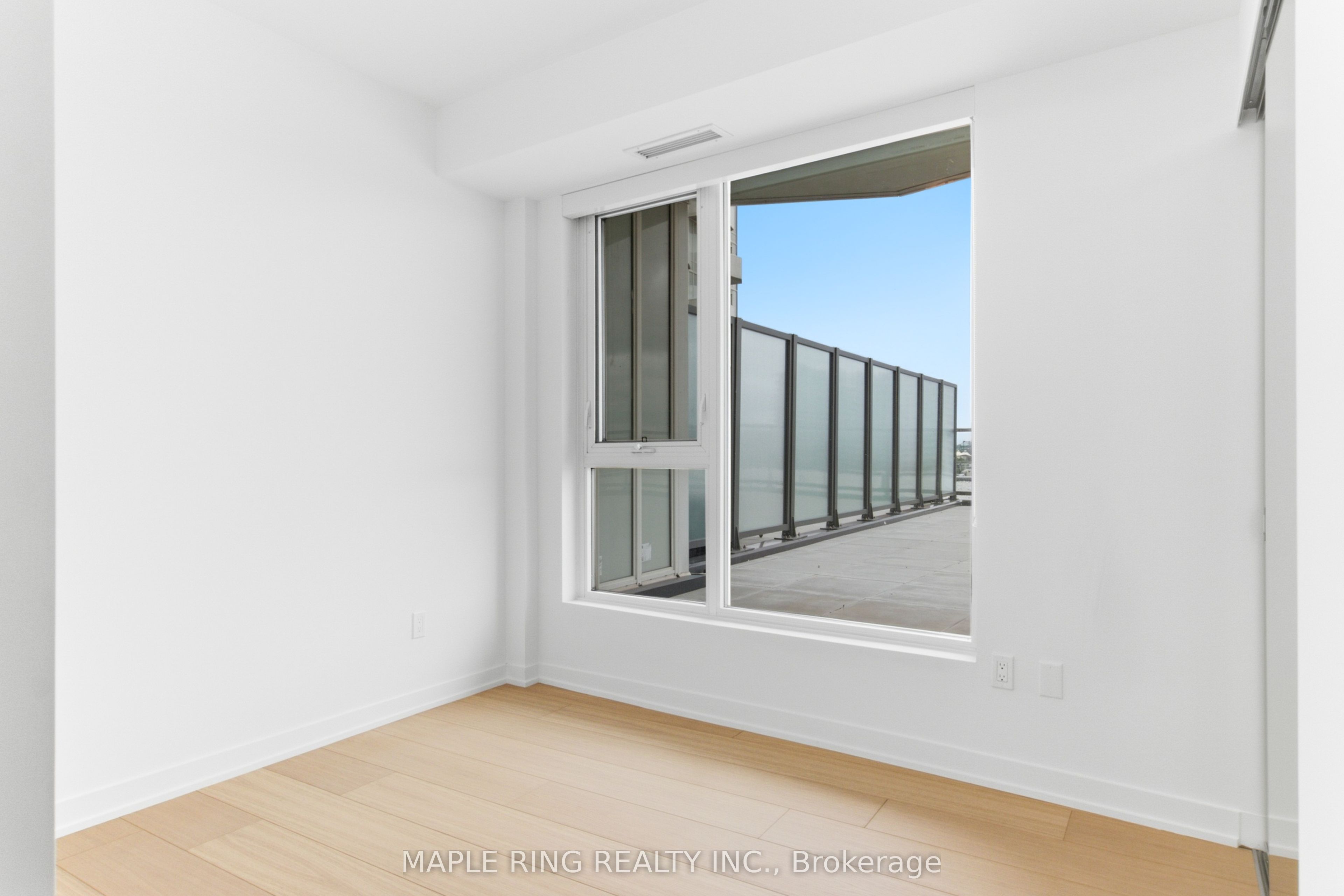 474 Caldari Road 704 Property Photo 11