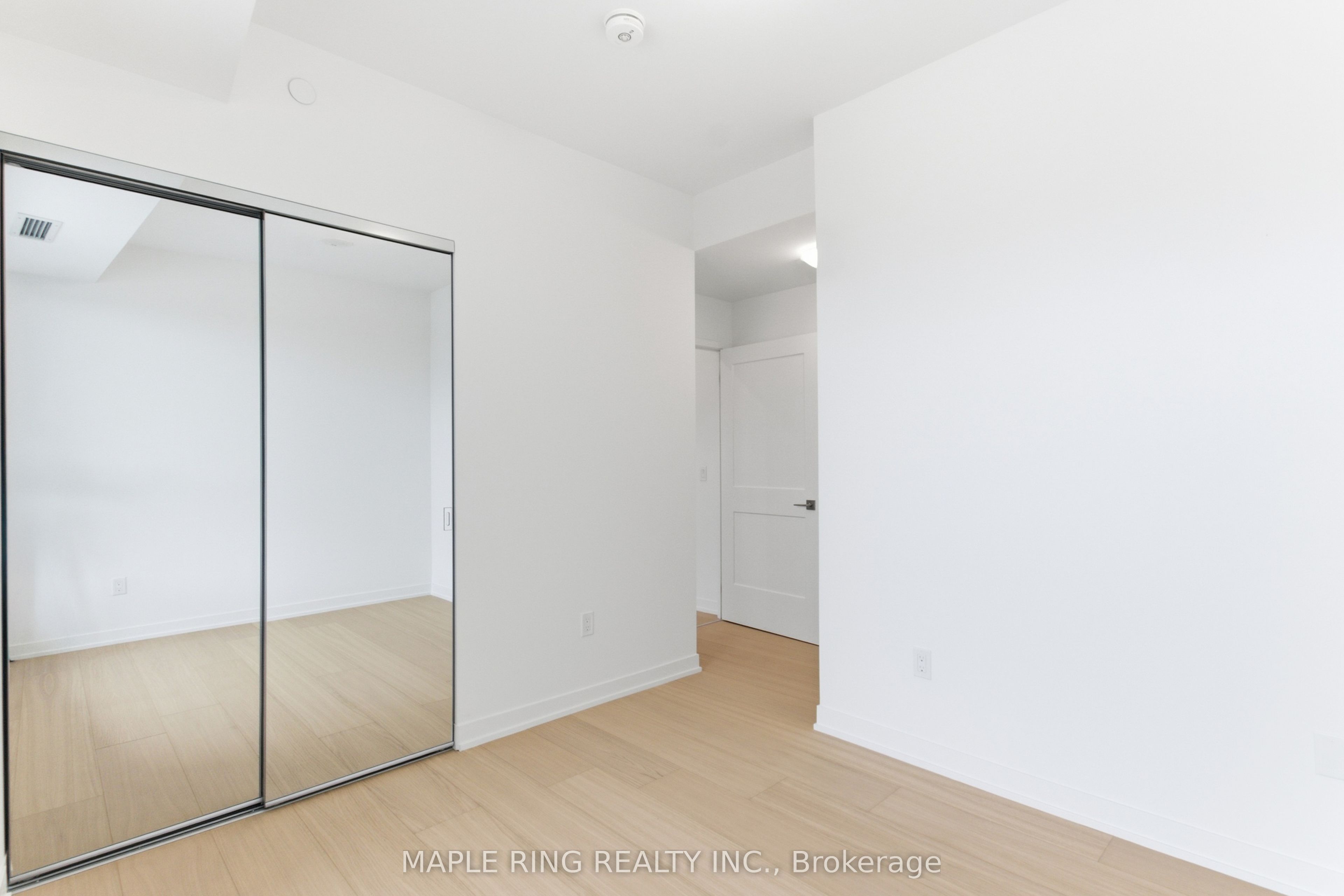474 Caldari Road 704 Property Photo 12
