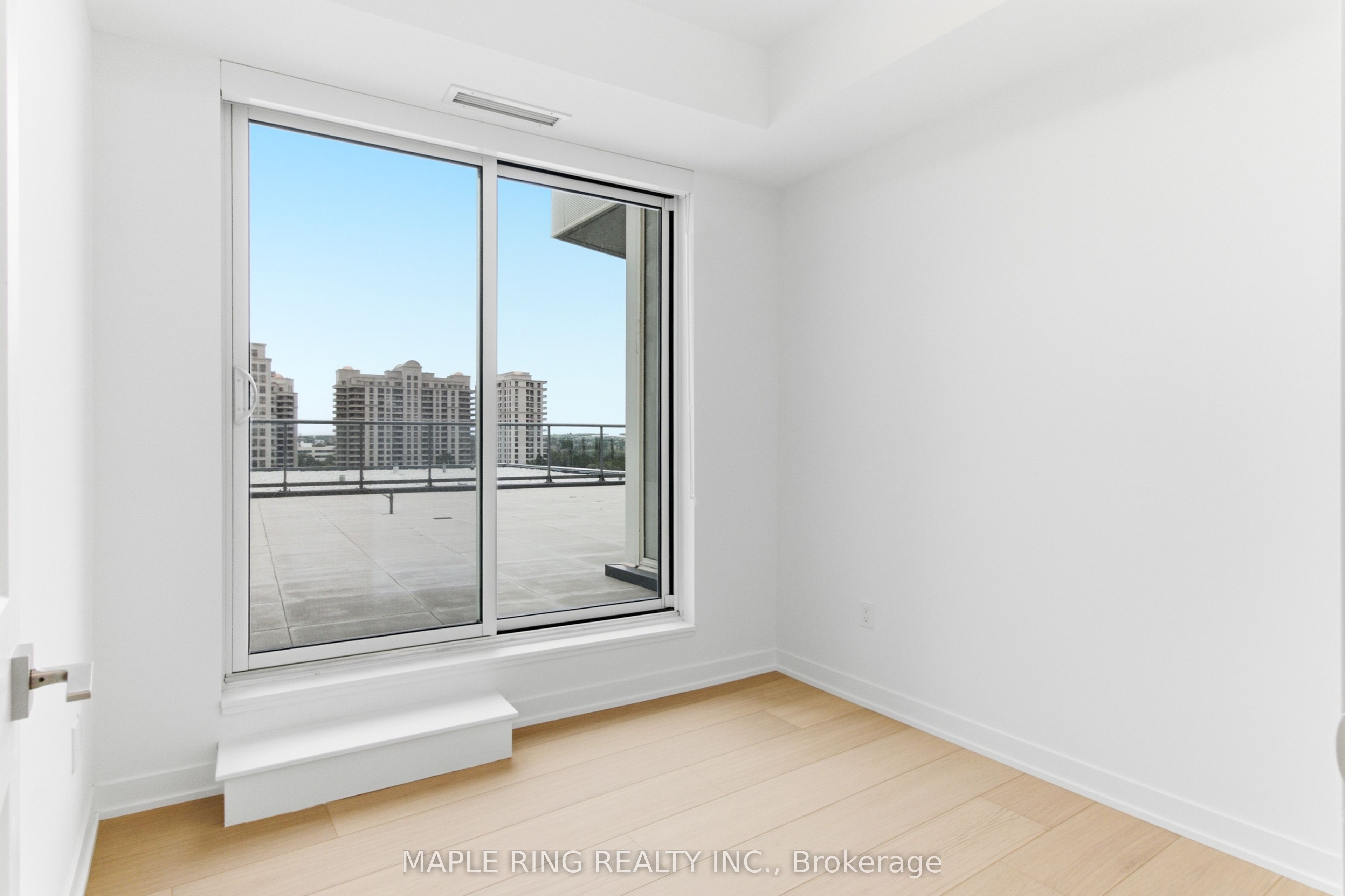 474 Caldari Road 704 Property Photo 13