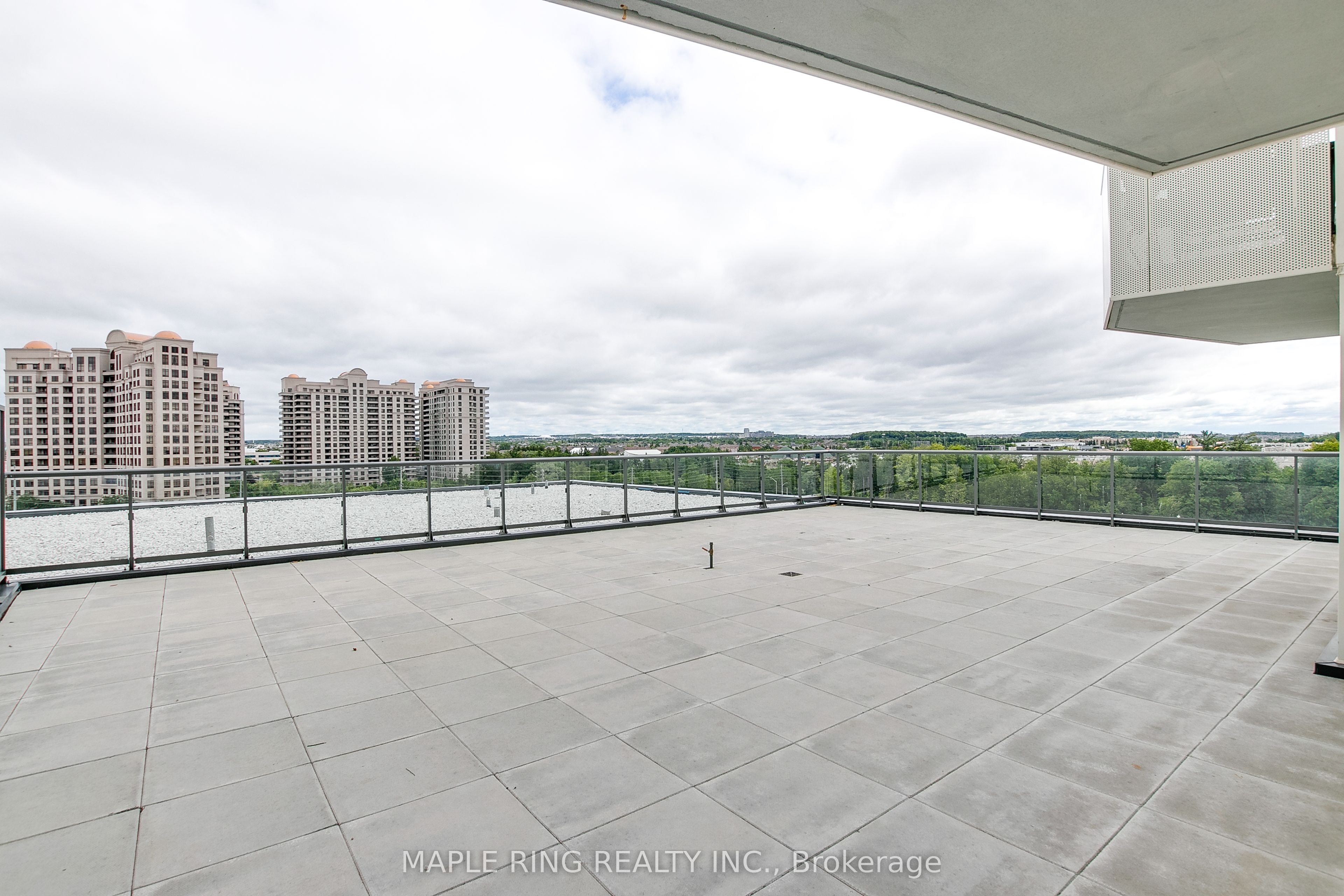 474 Caldari Road 704 Property Photo 17