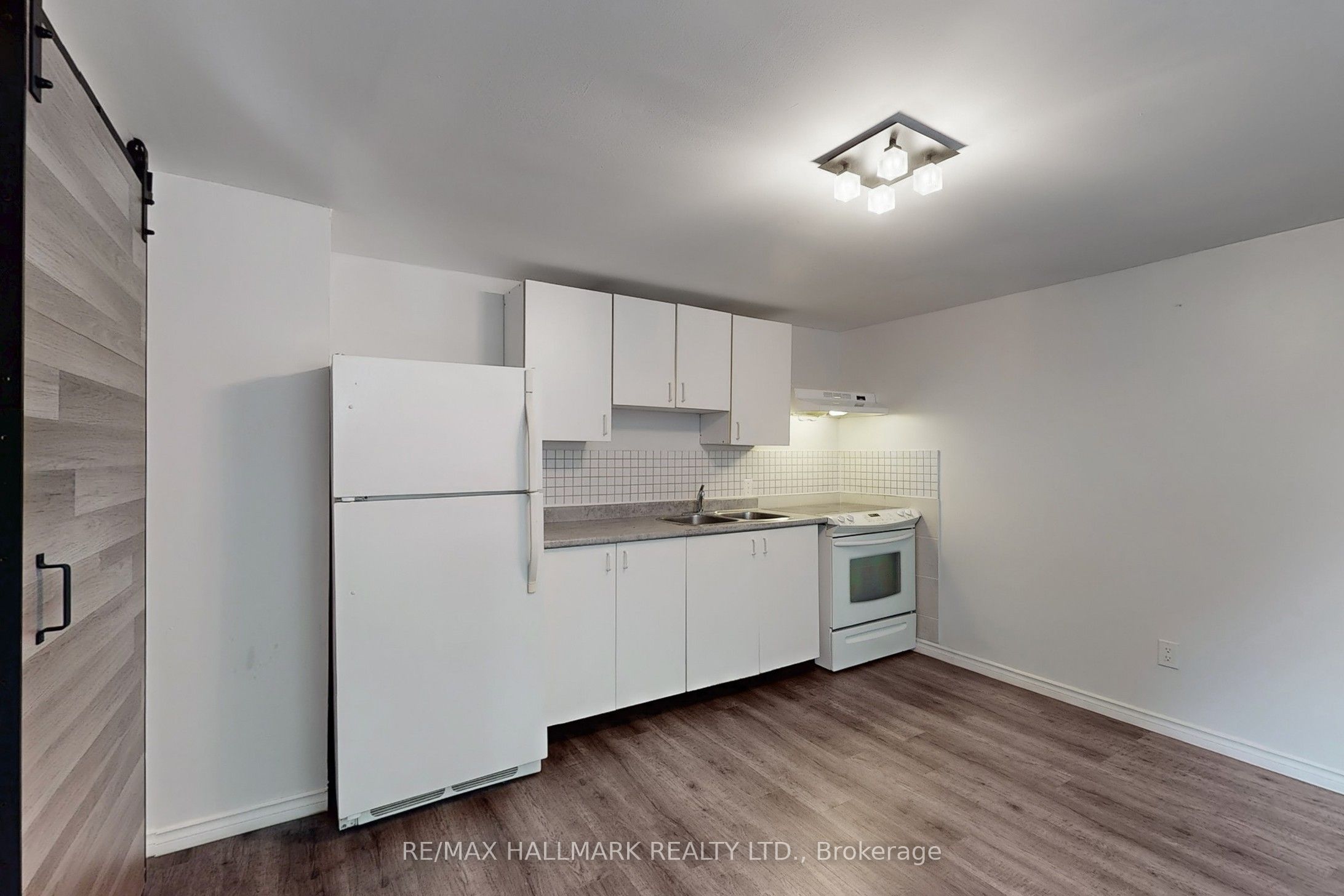 178 Barrie Street Property Photo 33
