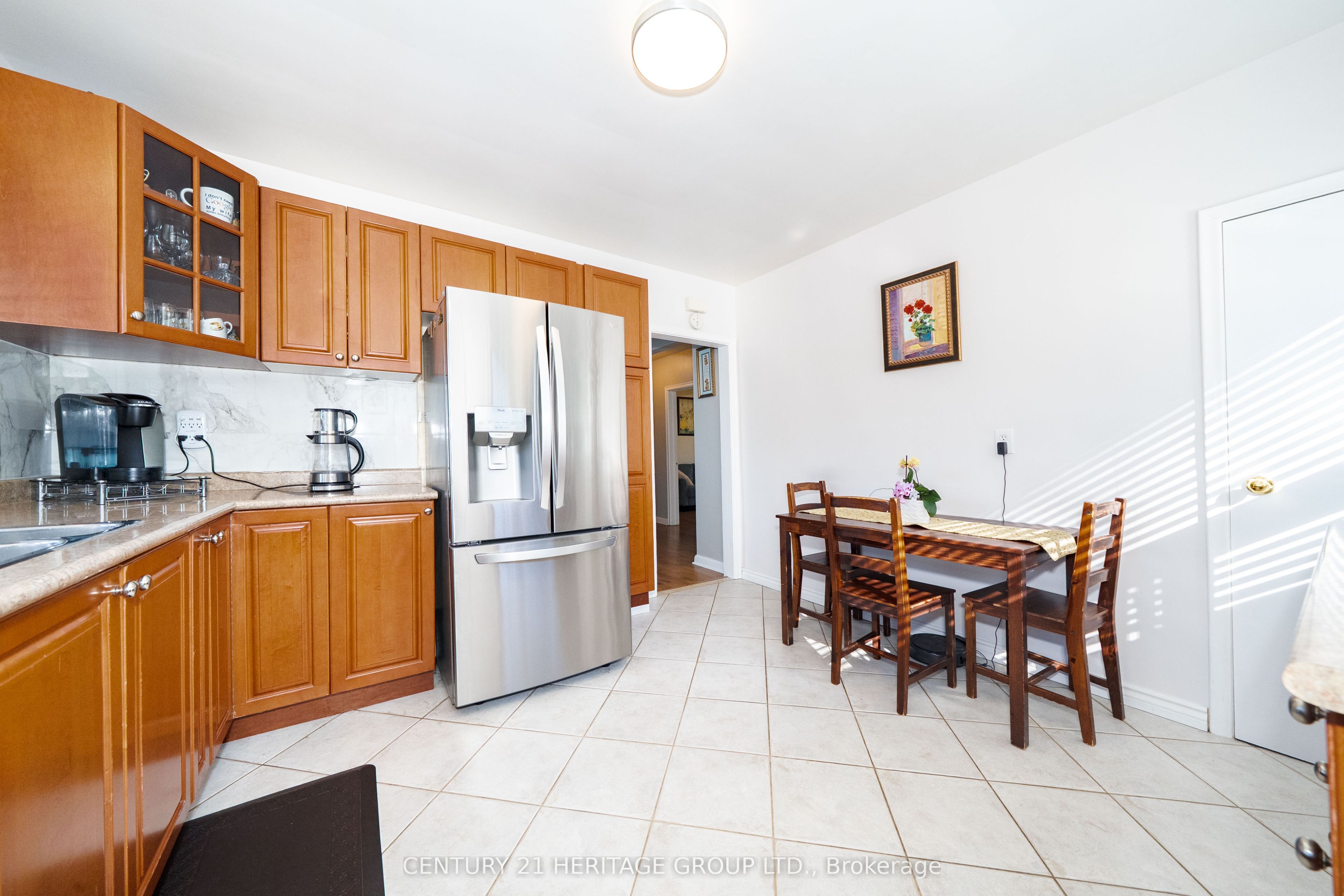 417 Paliser Crescent S Property Photo 13