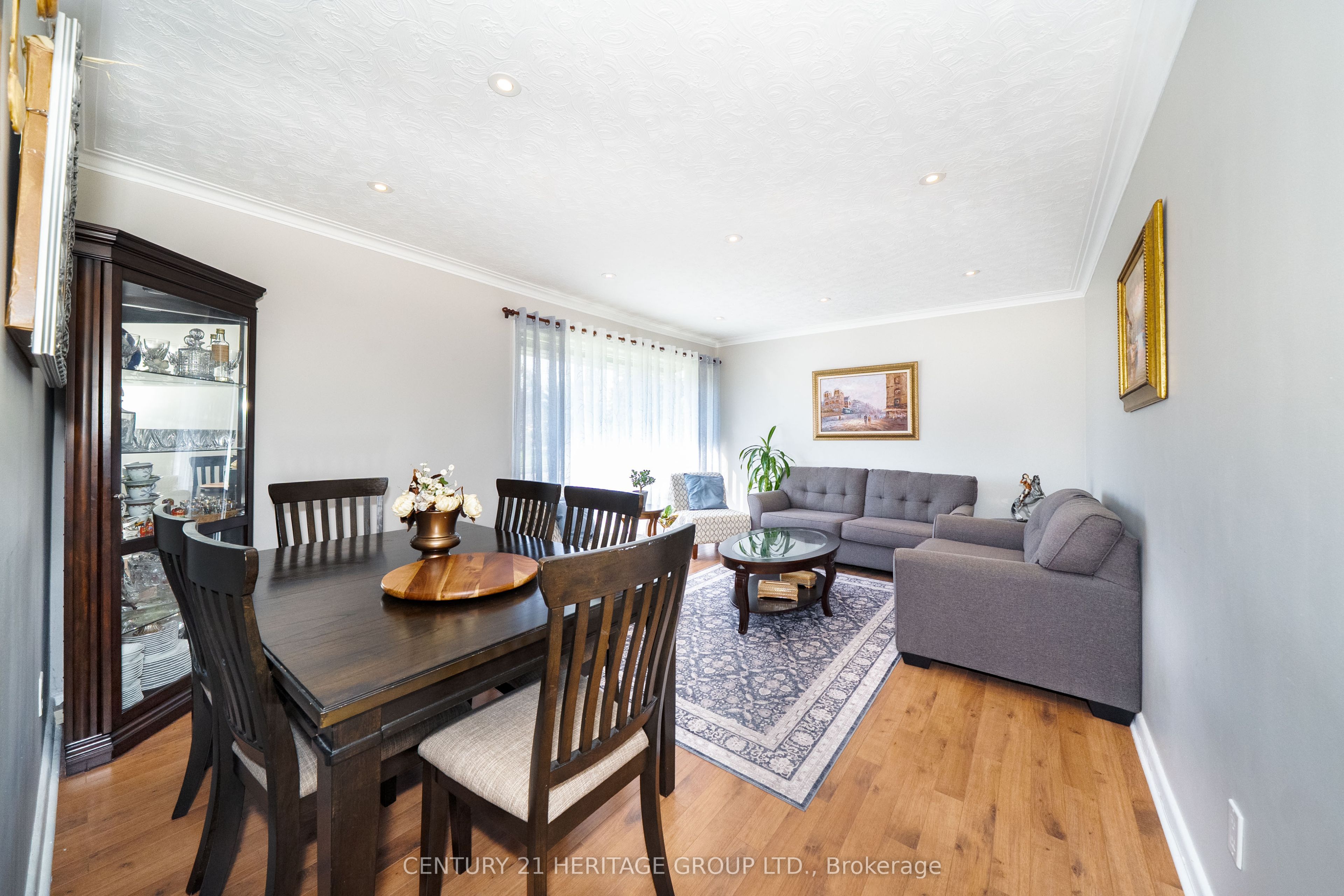 417 Paliser Crescent S Property Photo 15