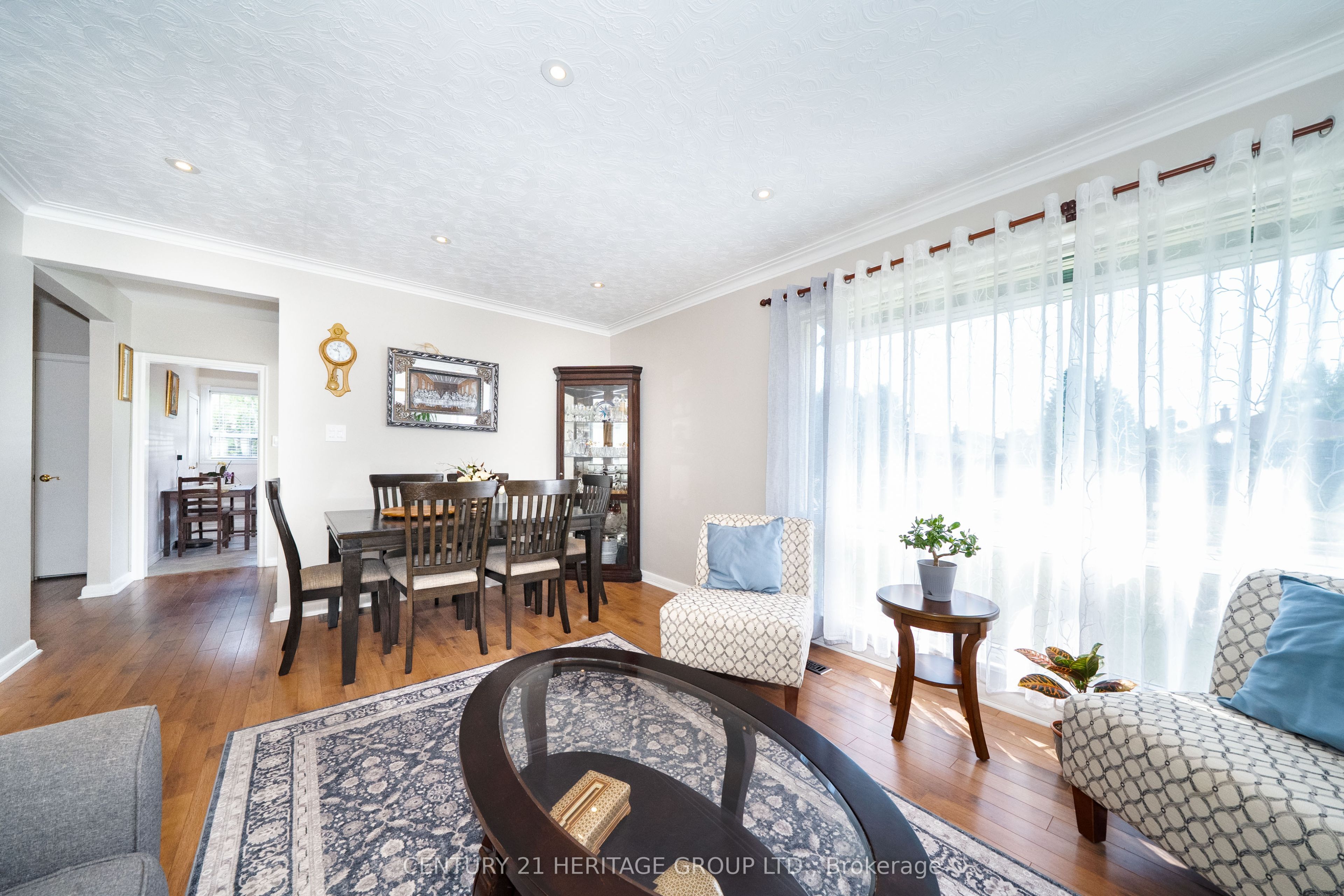 417 Paliser Crescent S Property Photo 18