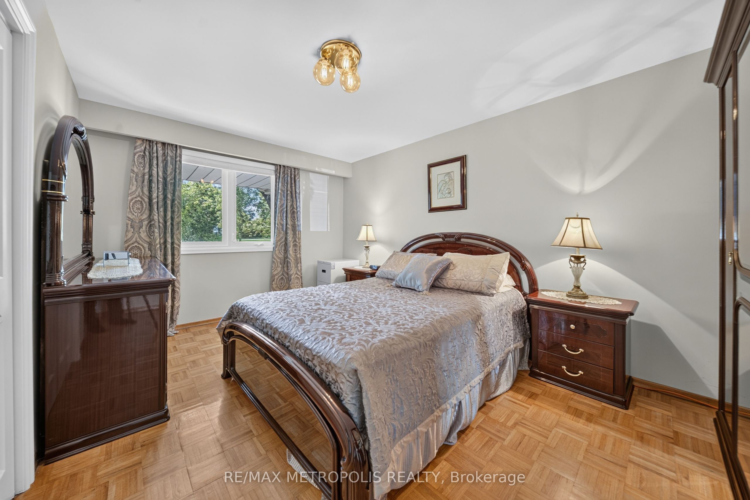 6370 Hillsdale Drive Property Photo 14