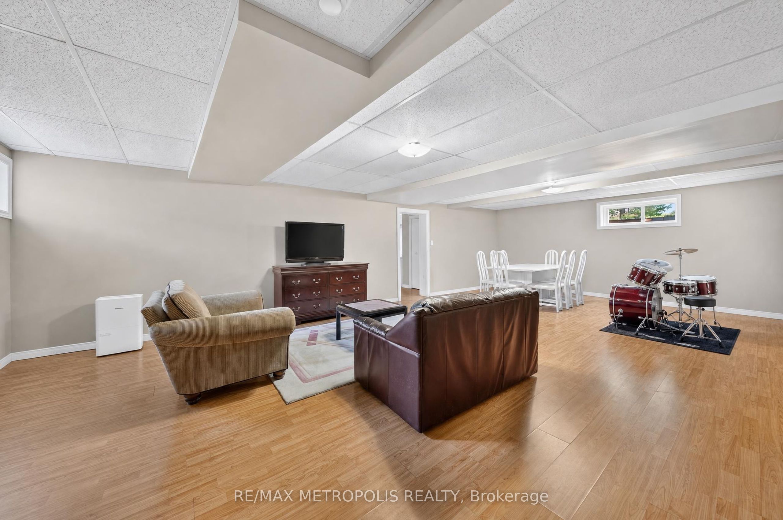 6370 Hillsdale Drive Property Photo 19
