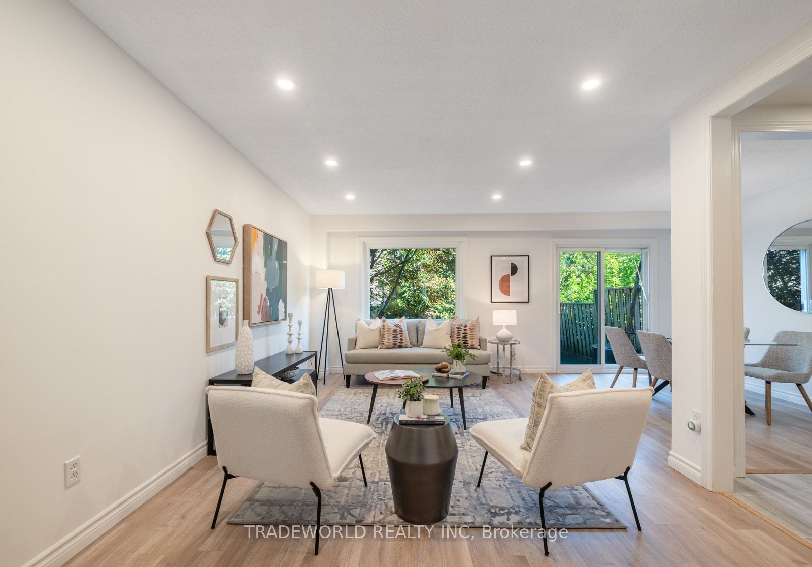 60 Camelot Way Property Photo 1