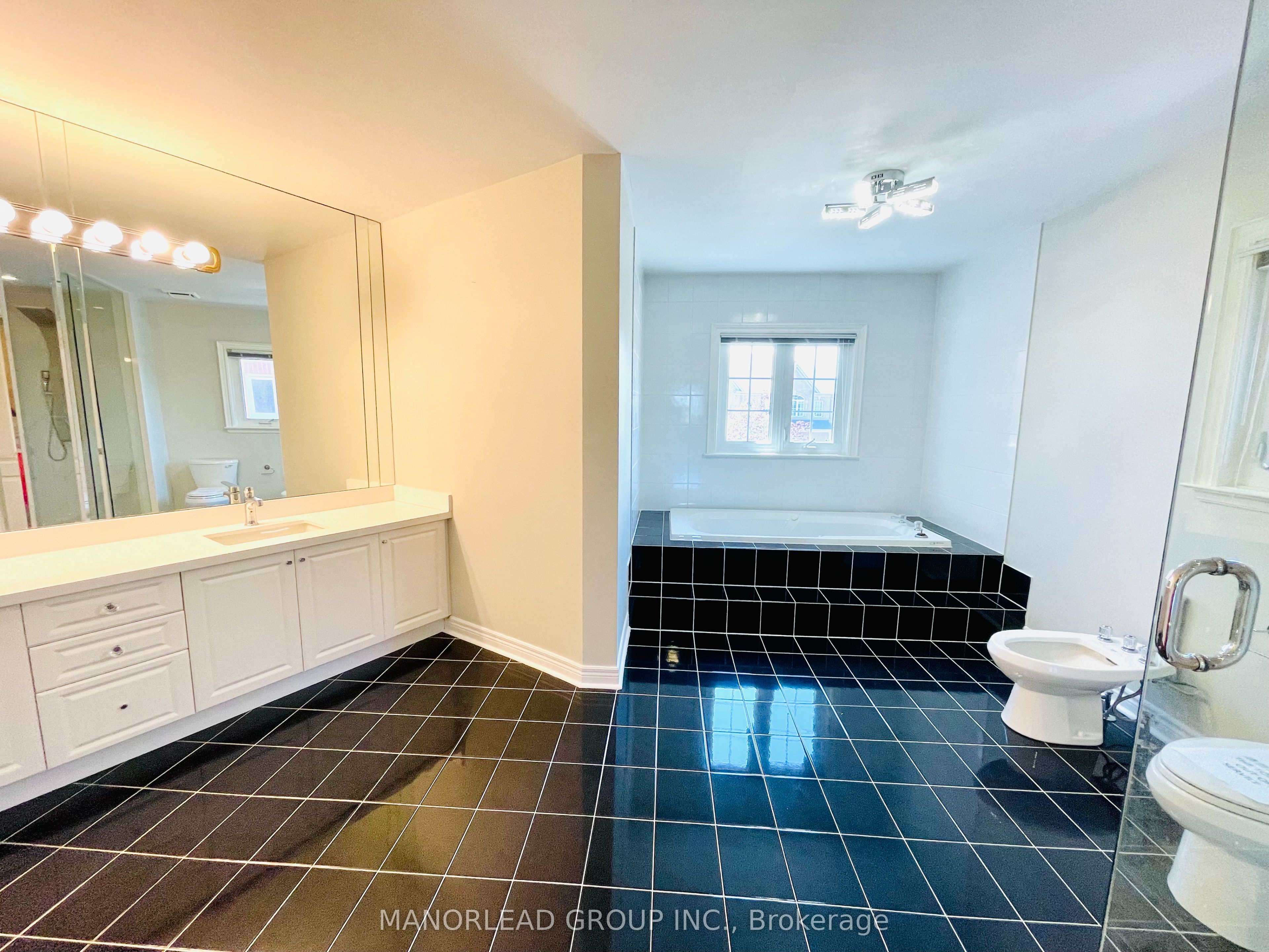 16 Headford Avenue Property Photo 9