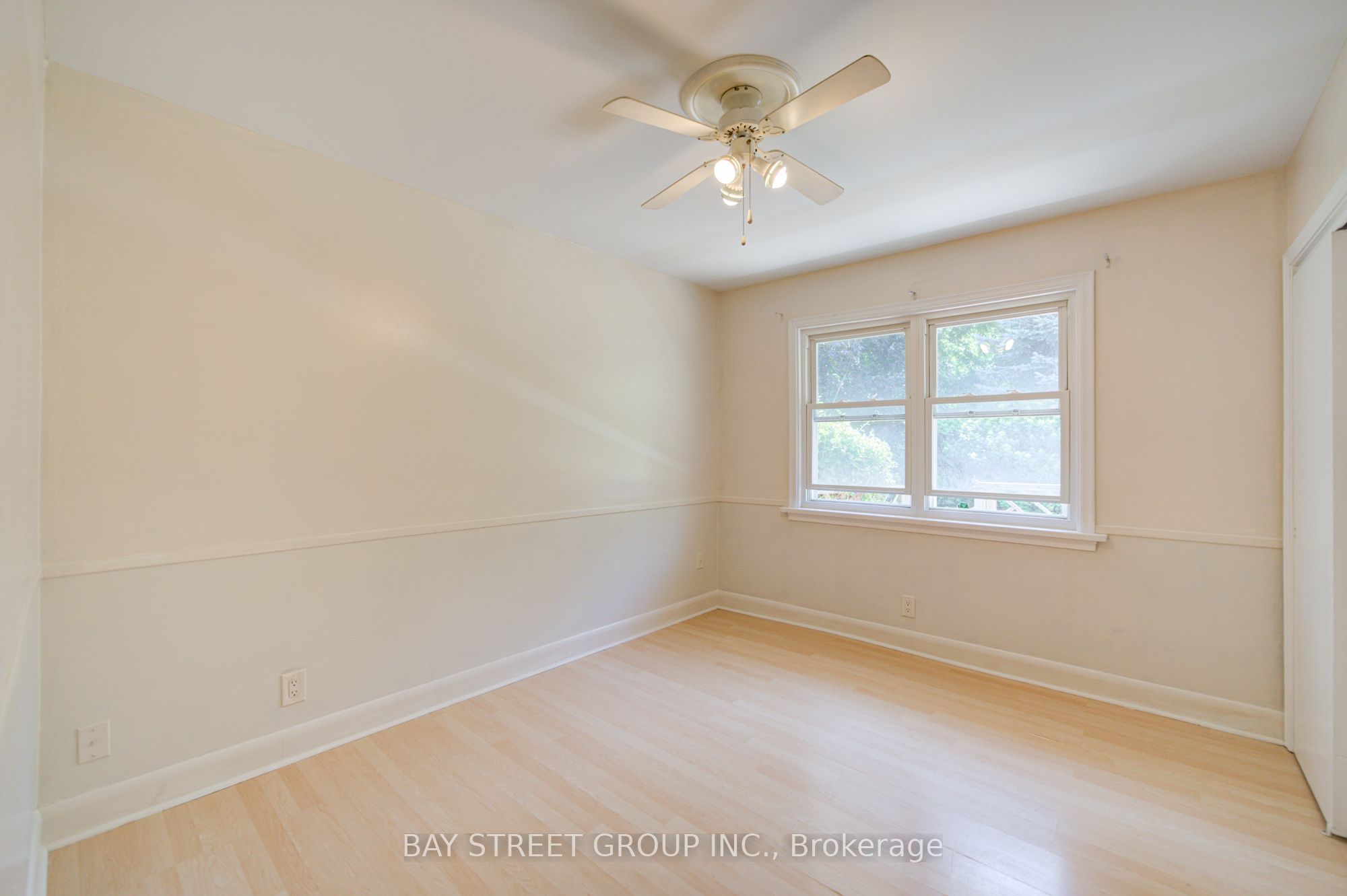 1421 Old Green Lane E Property Photo 22
