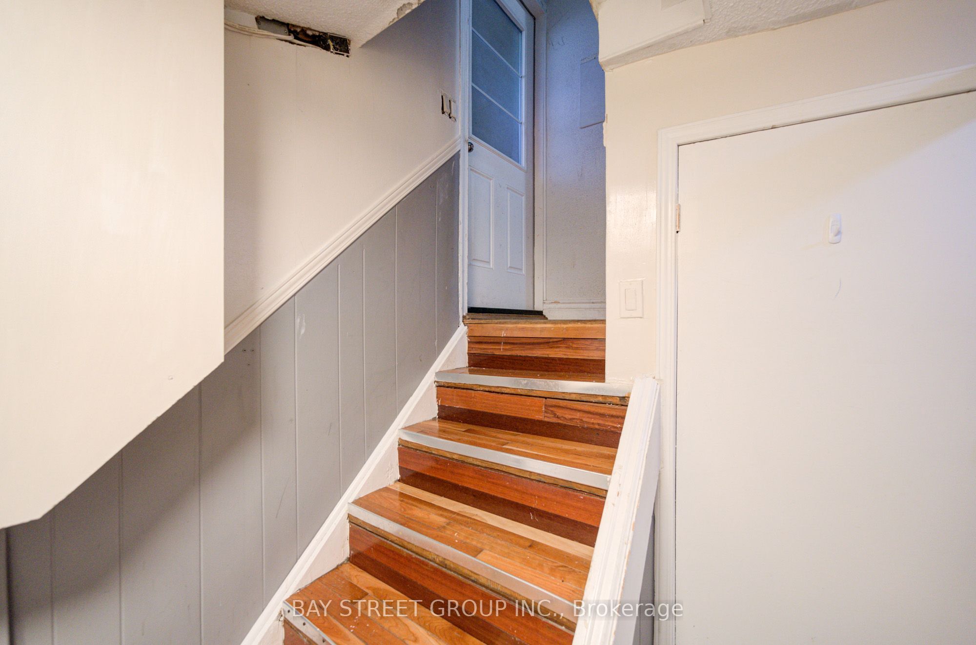 1421 Old Green Lane E Property Photo 32