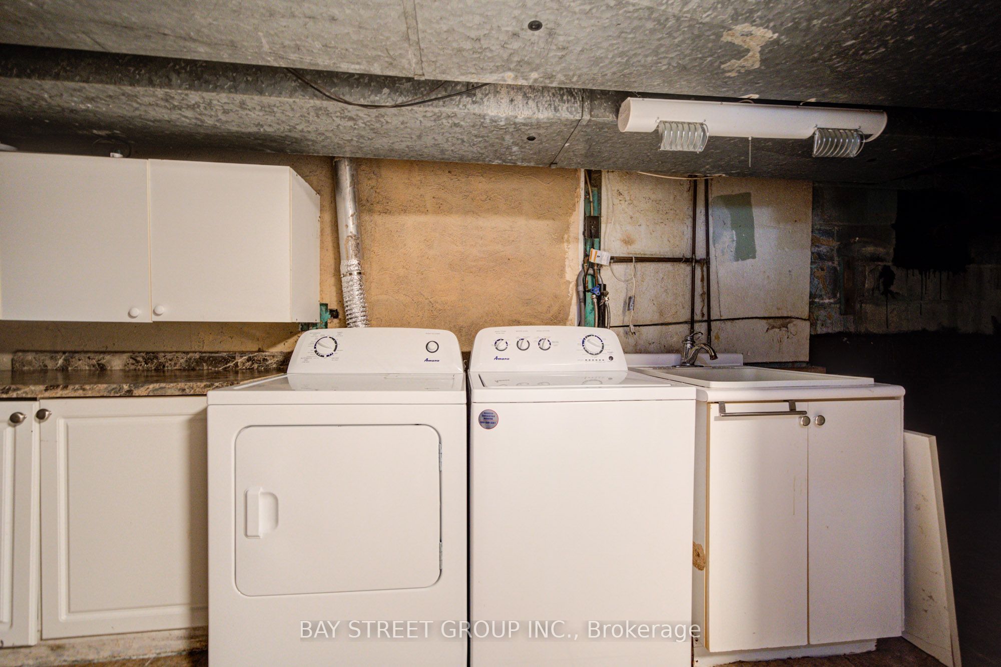 1421 Old Green Lane E Property Photo 33