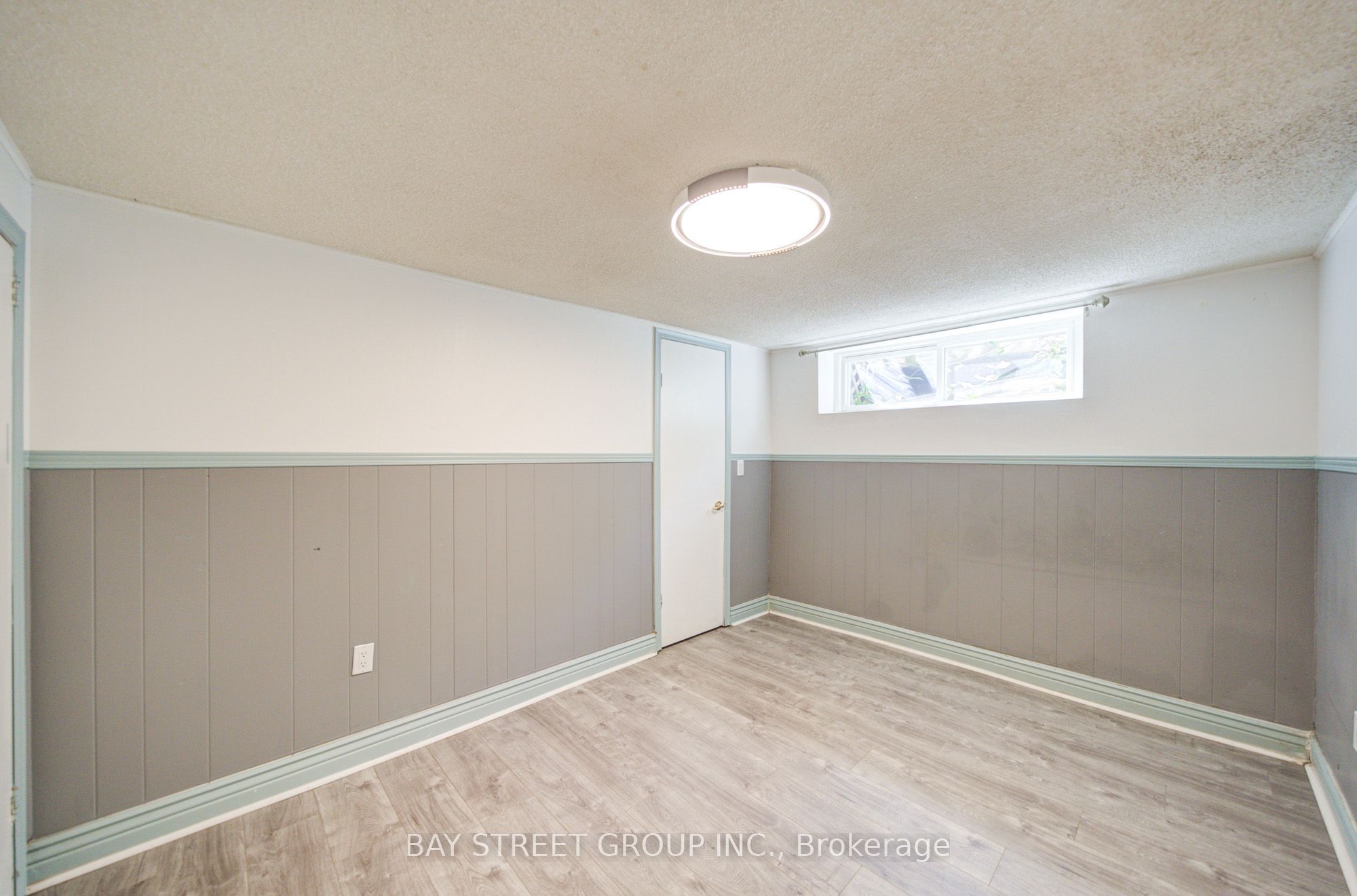 1421 Old Green Lane E Property Photo 40