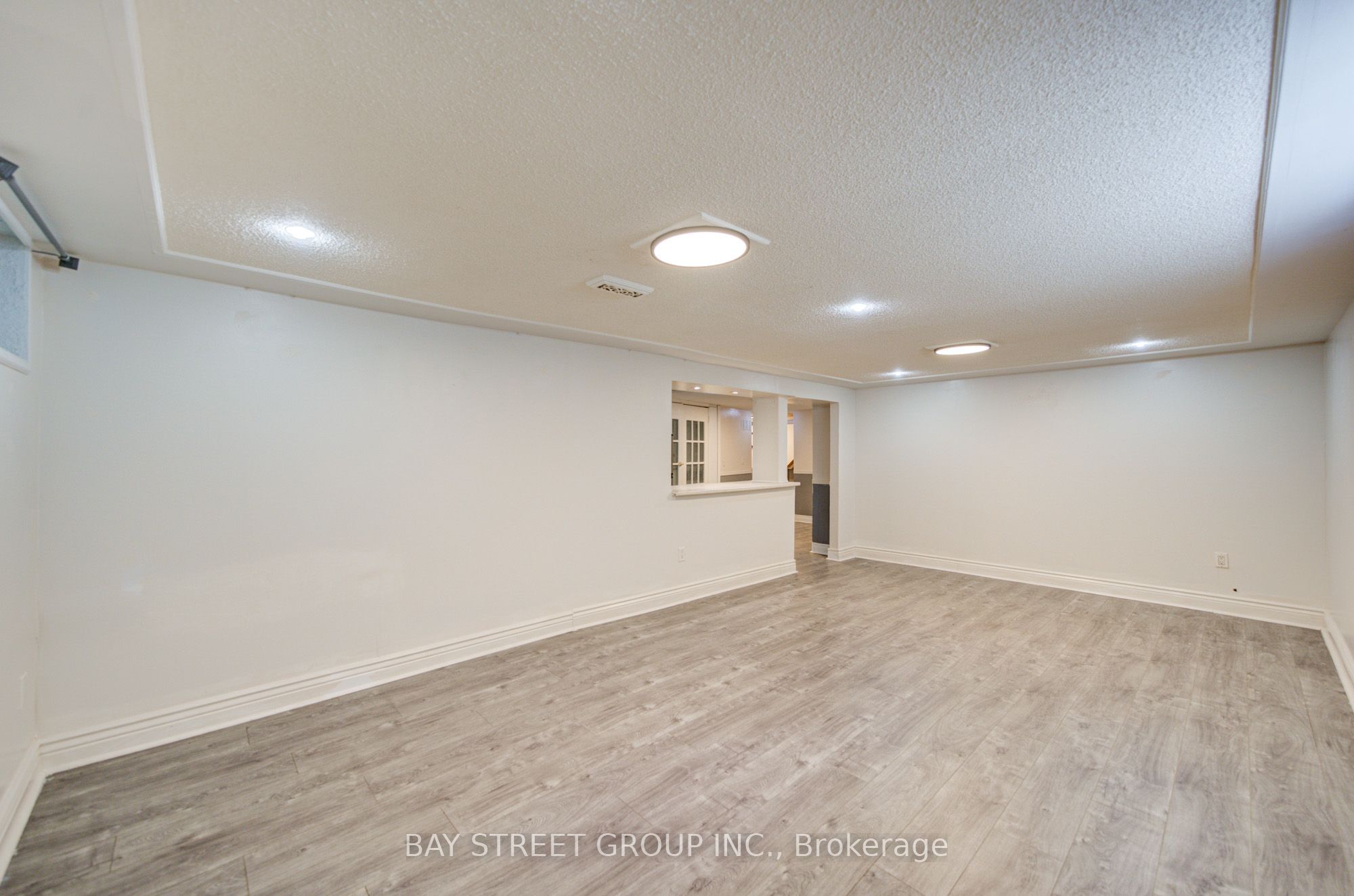 1421 Old Green Lane E Property Photo 45