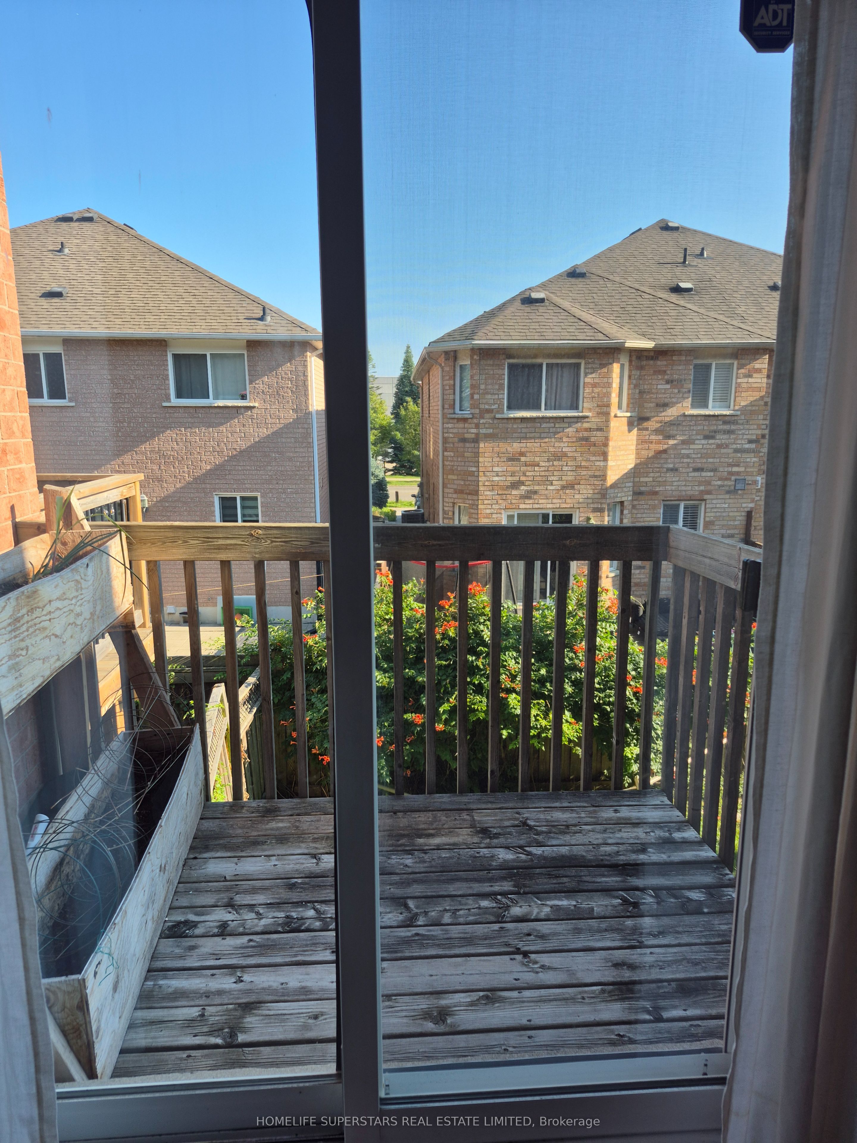 19 Foxchase Avenue 46 Property Photo 7