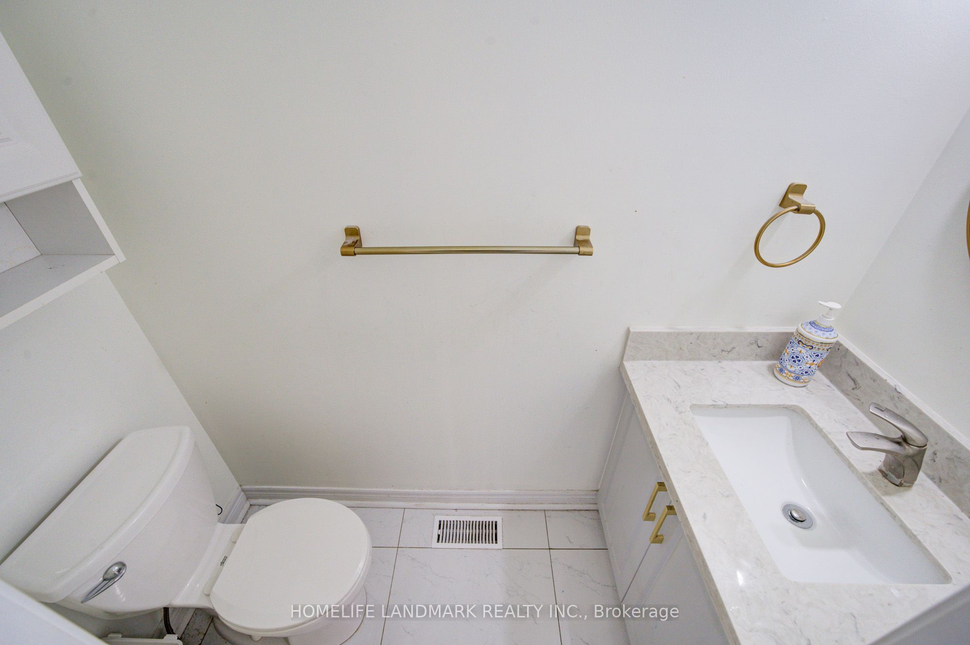 16 Barnstone Drive Property Photo 34