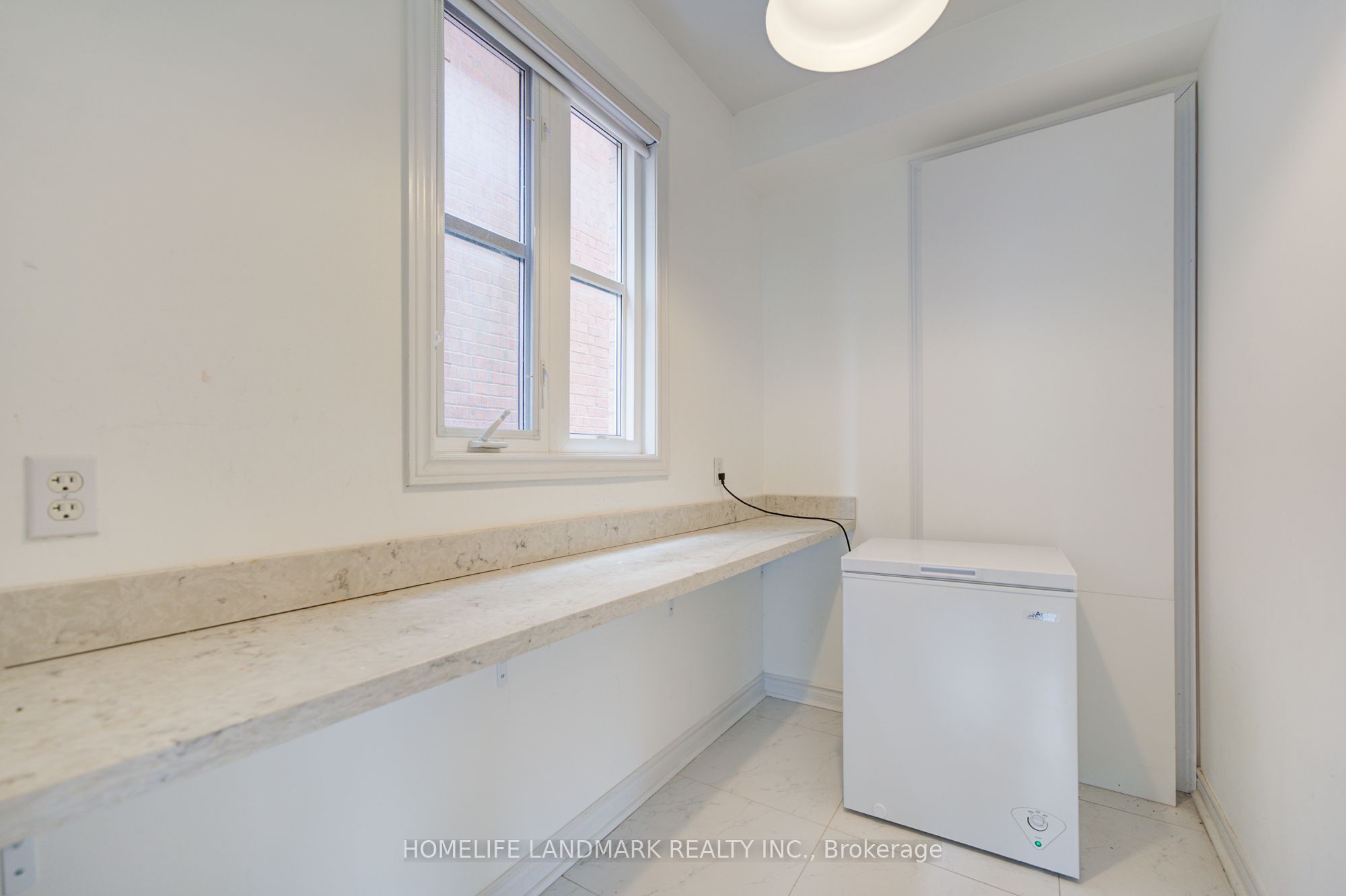 16 Barnstone Drive Property Photo 36