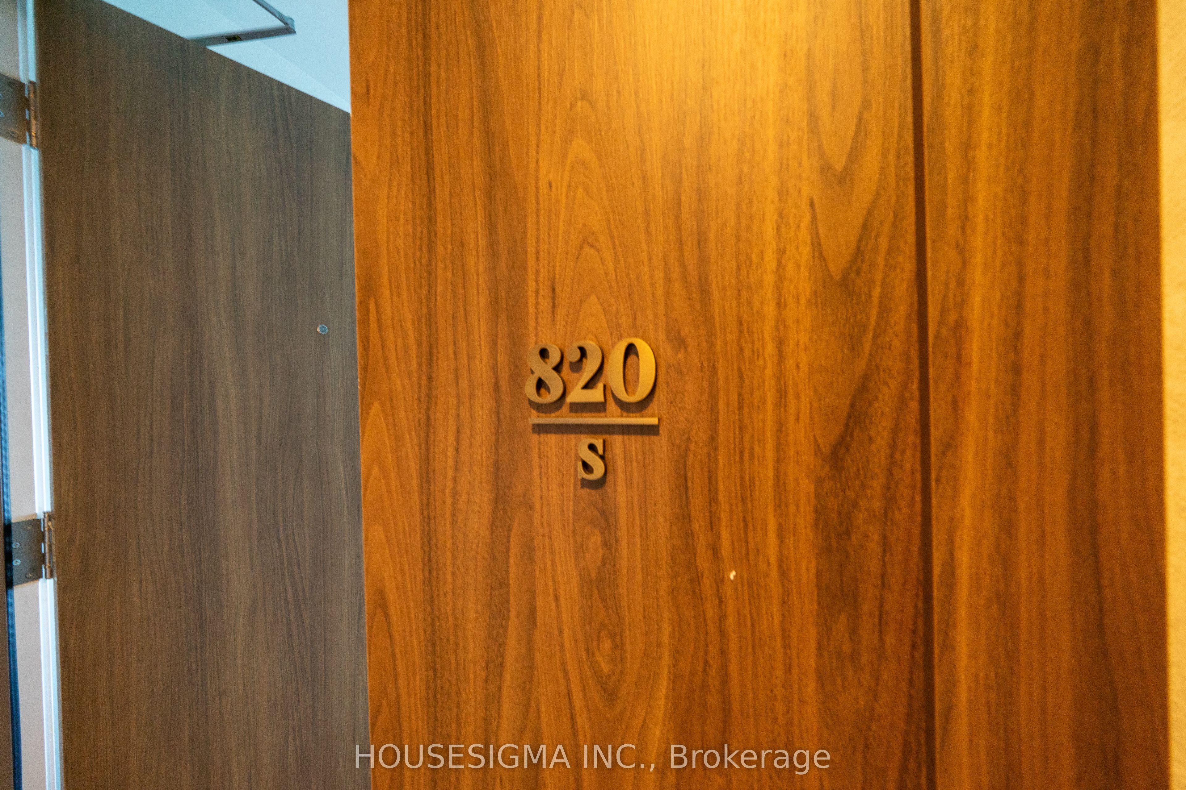 8188 Yonge Street 820 Property Photo 18