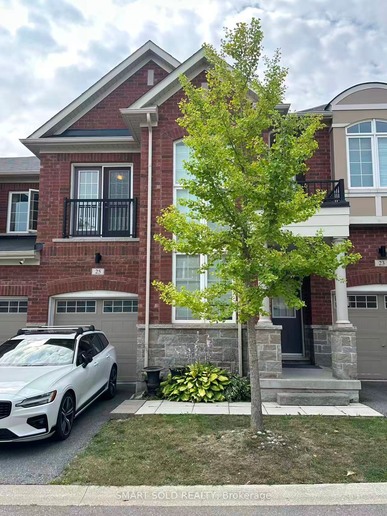 25 Avonmore Trail Property Photo 1