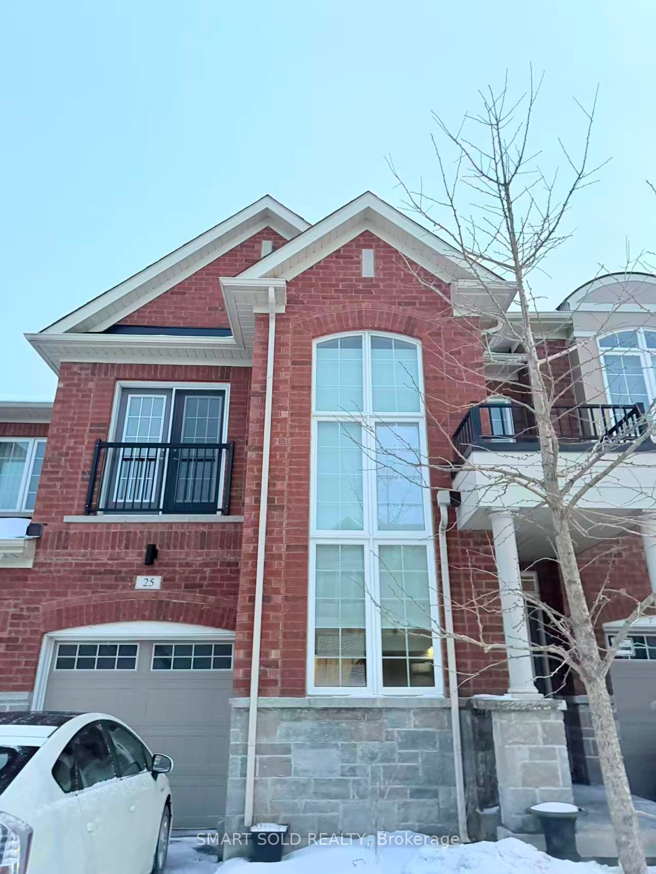 25 Avonmore Trail Property Photo 2