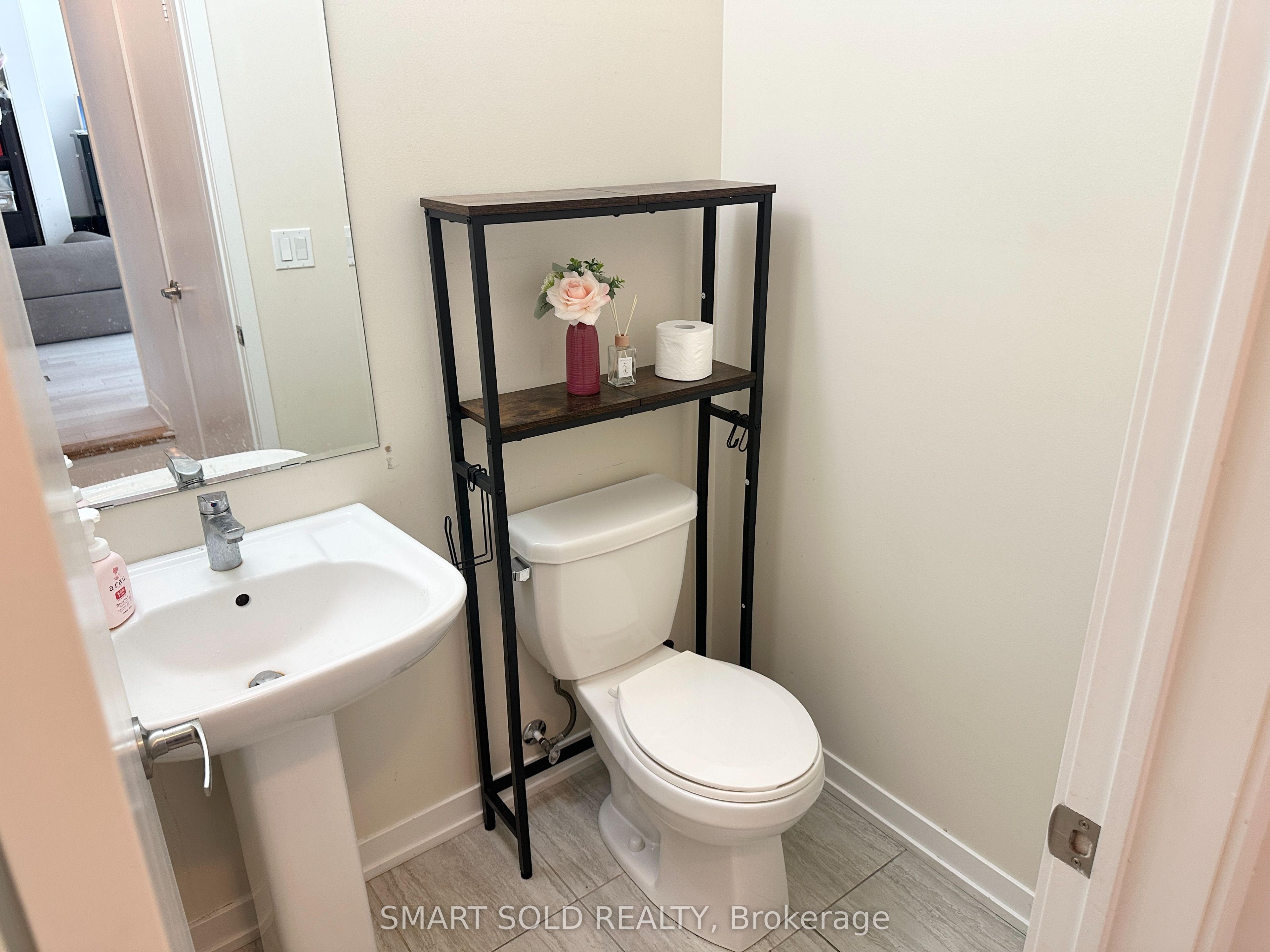 25 Avonmore Trail Property Photo 9