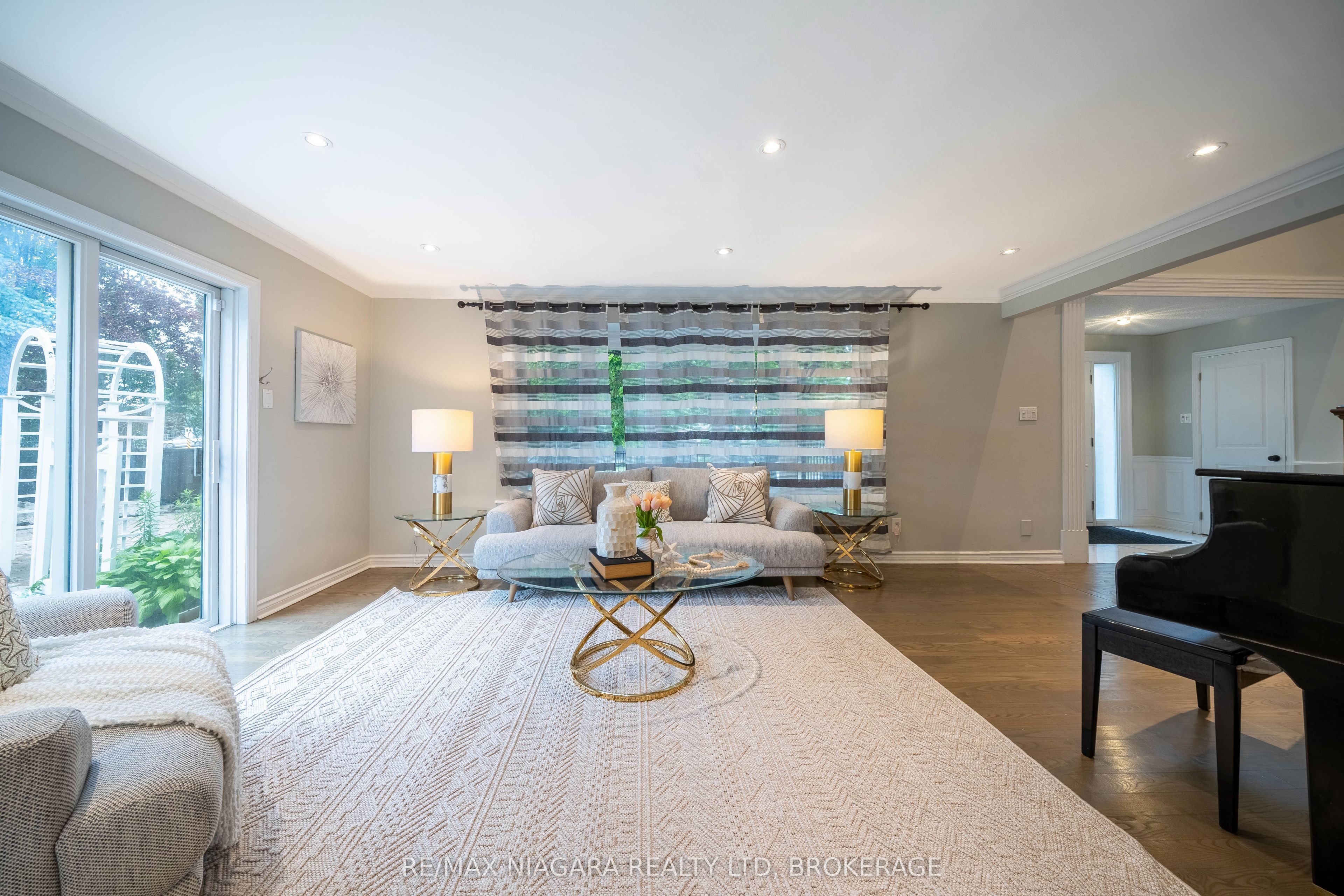 2 Aitken Circle Property Photo 10