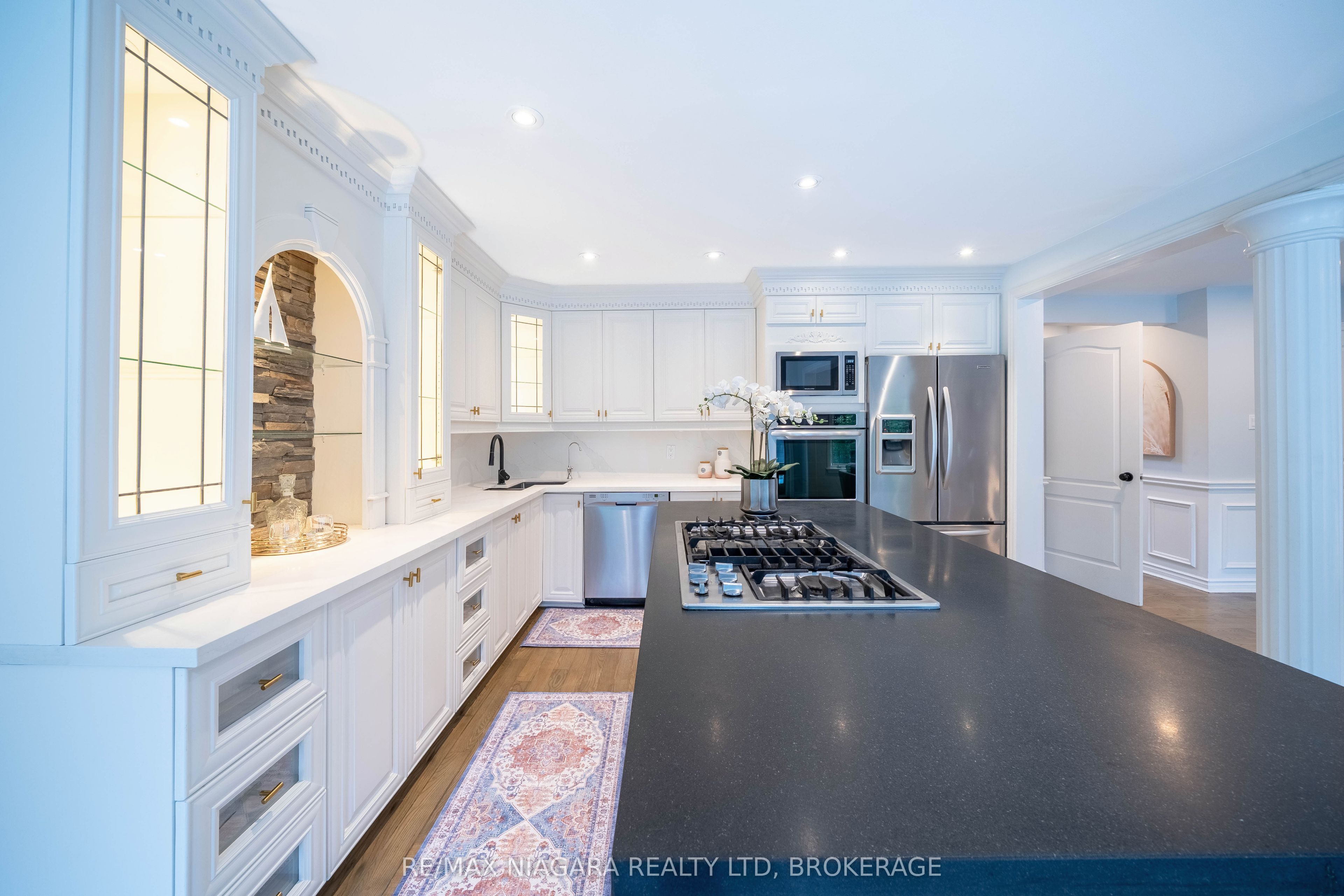 2 Aitken Circle Property Photo 14