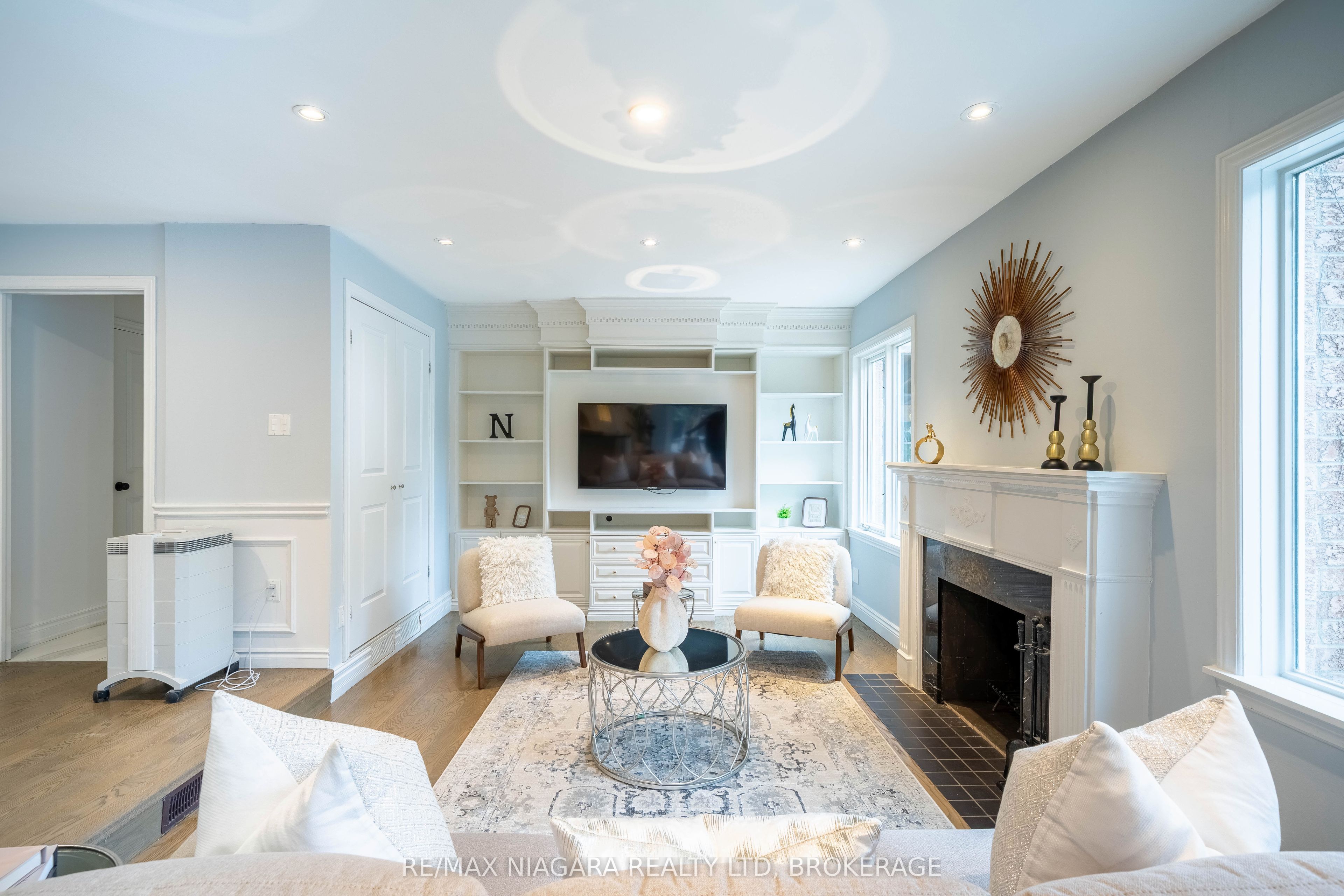 2 Aitken Circle Property Photo 18