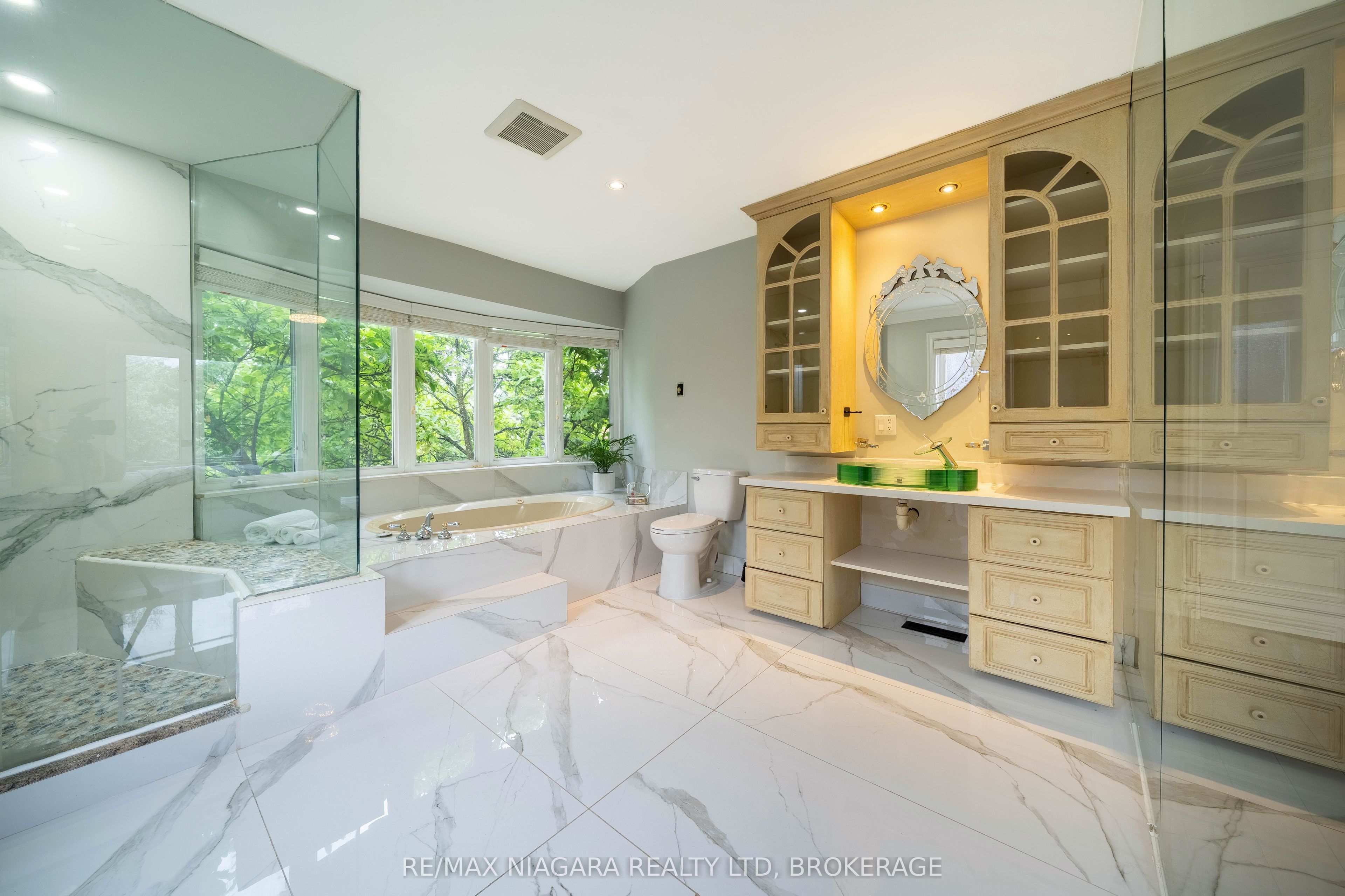 2 Aitken Circle Property Photo 32