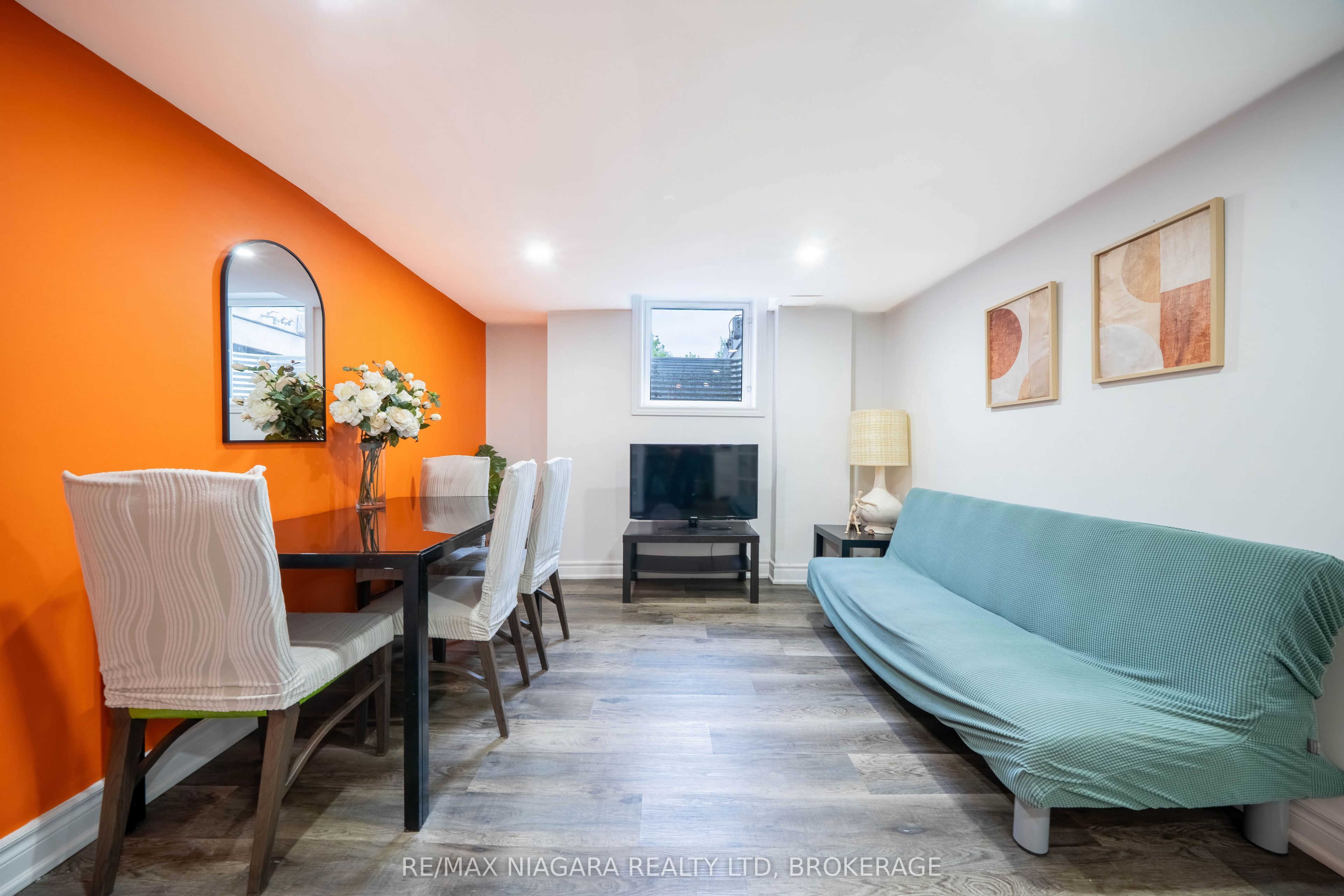 2 Aitken Circle Property Photo 44