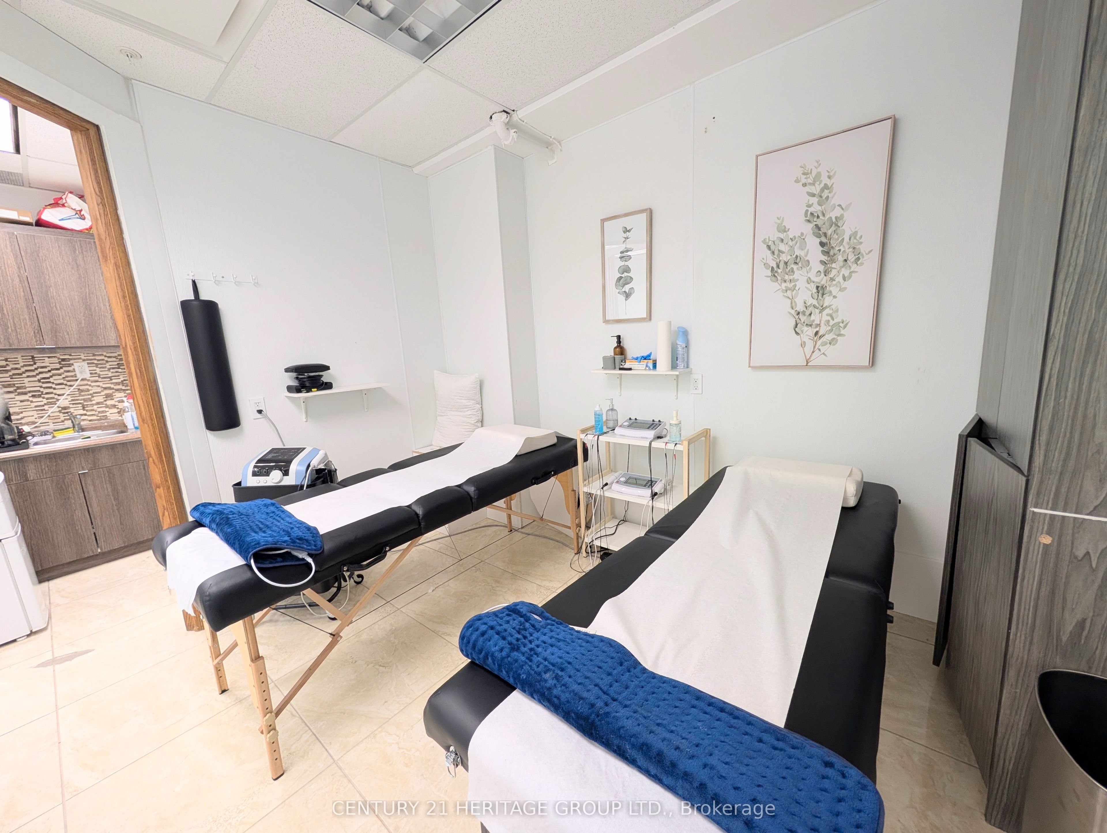 7181 Yonge Street 2 Property Photo 7