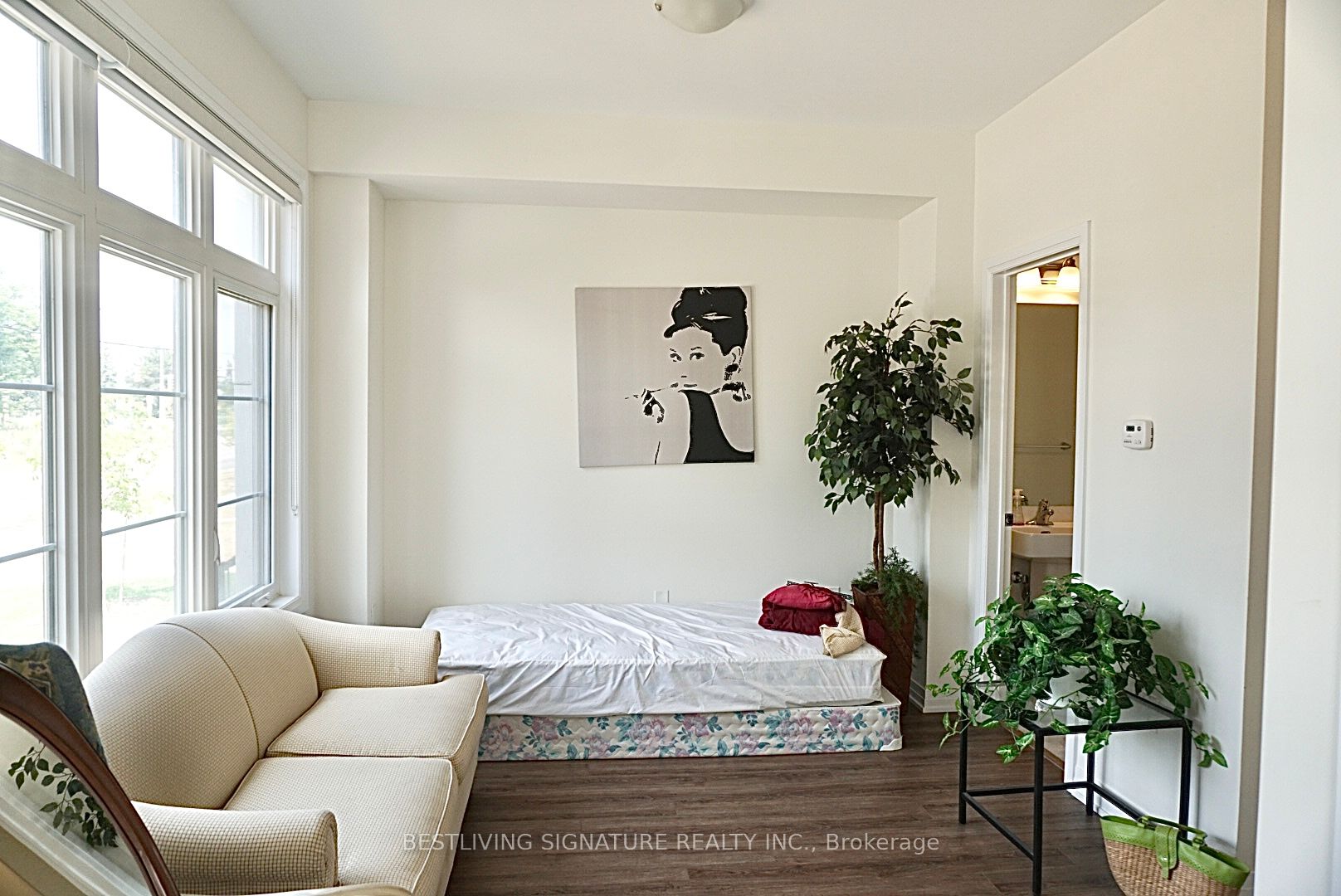 180 De La Roche Drive Property Photo 7