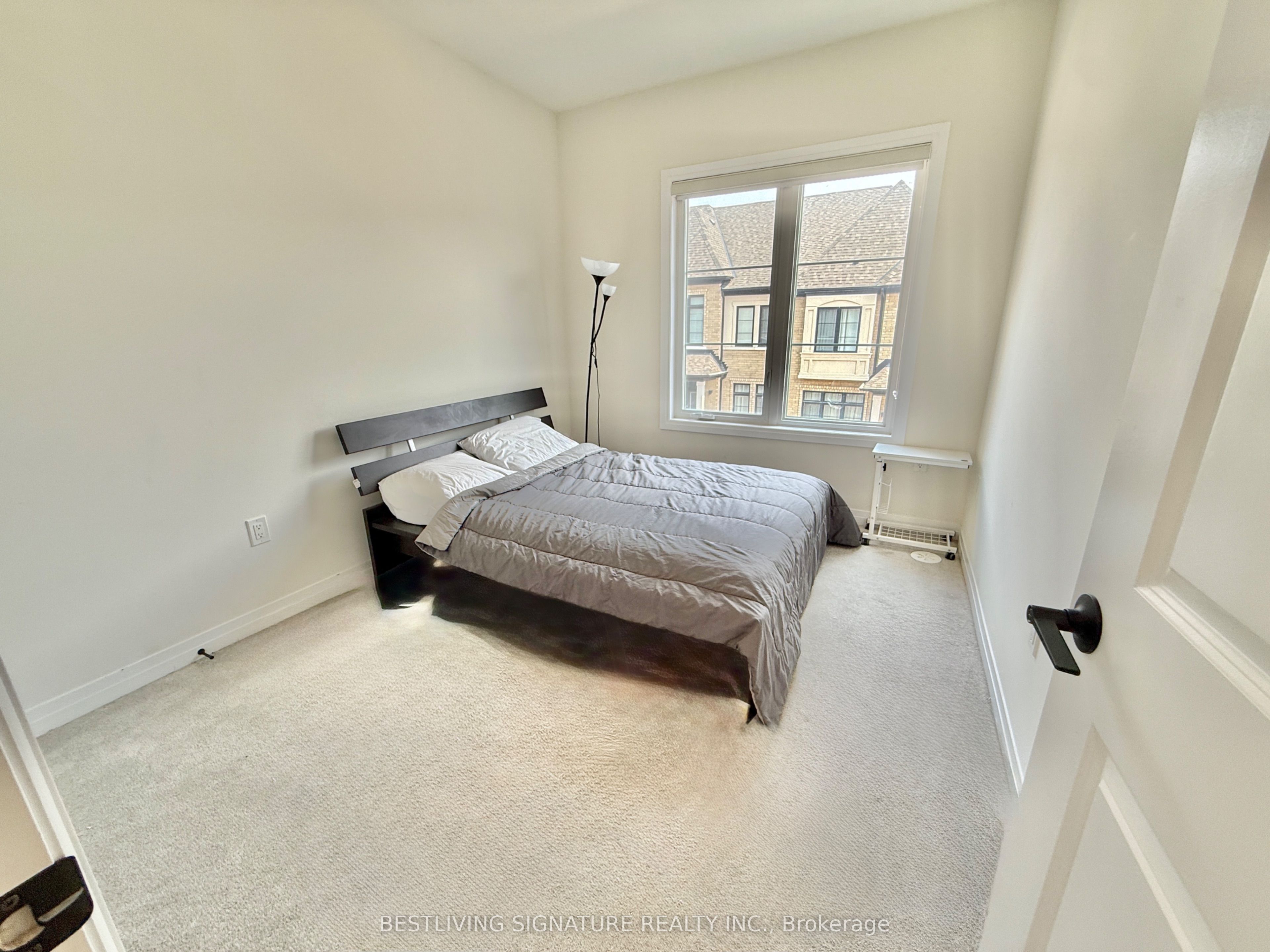 180 De La Roche Drive Property Photo 11