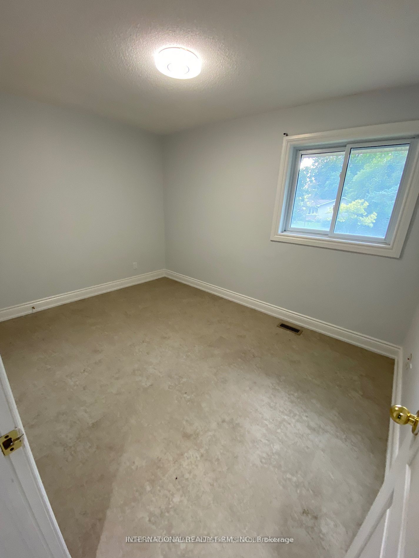 53 Belfry Drive Main Property Photo 8