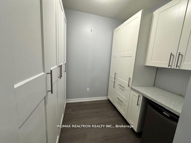 555 William Graham Drive 228 Property Photo 11
