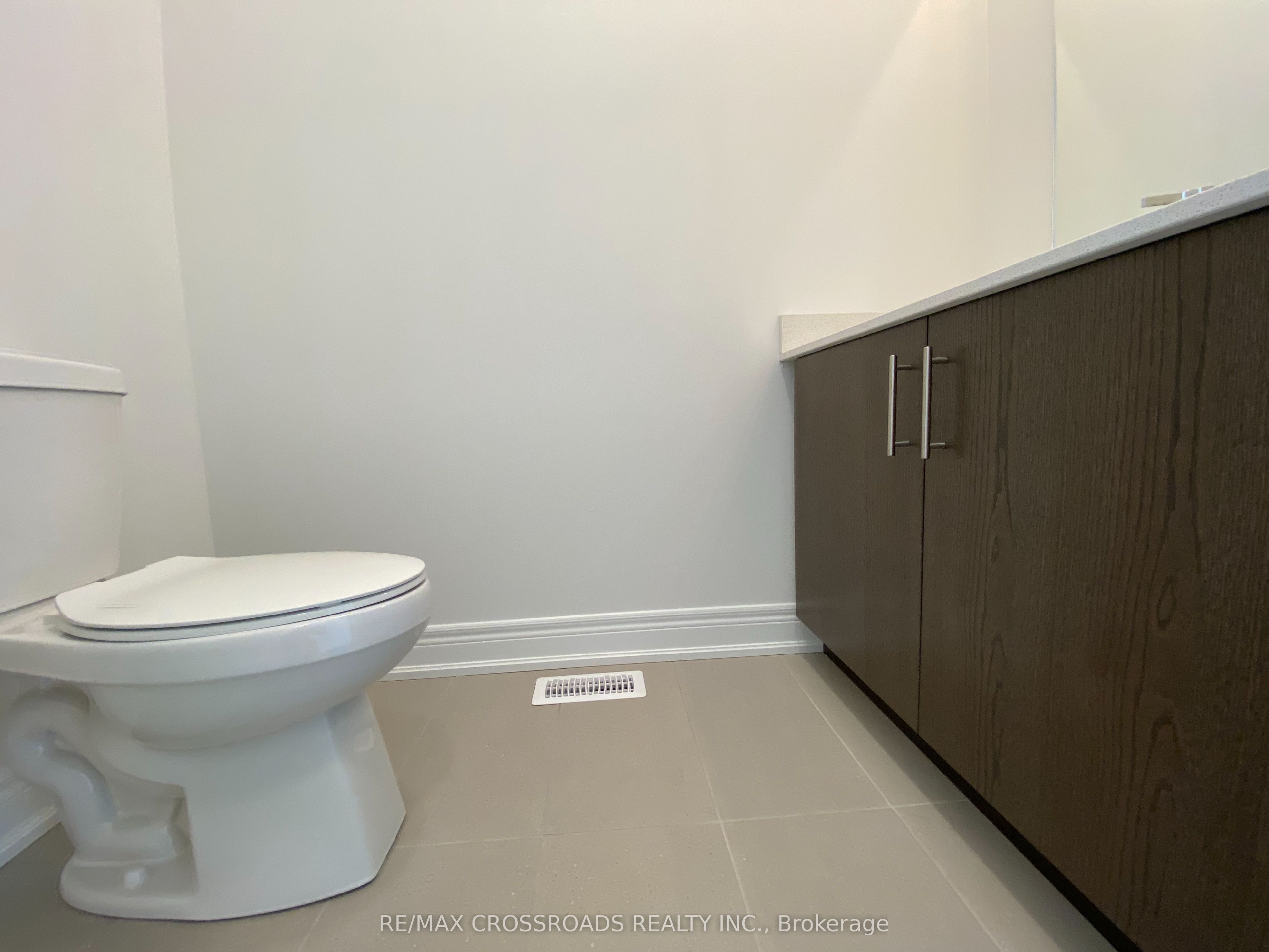 4 Kamper Avenue Property Photo 19