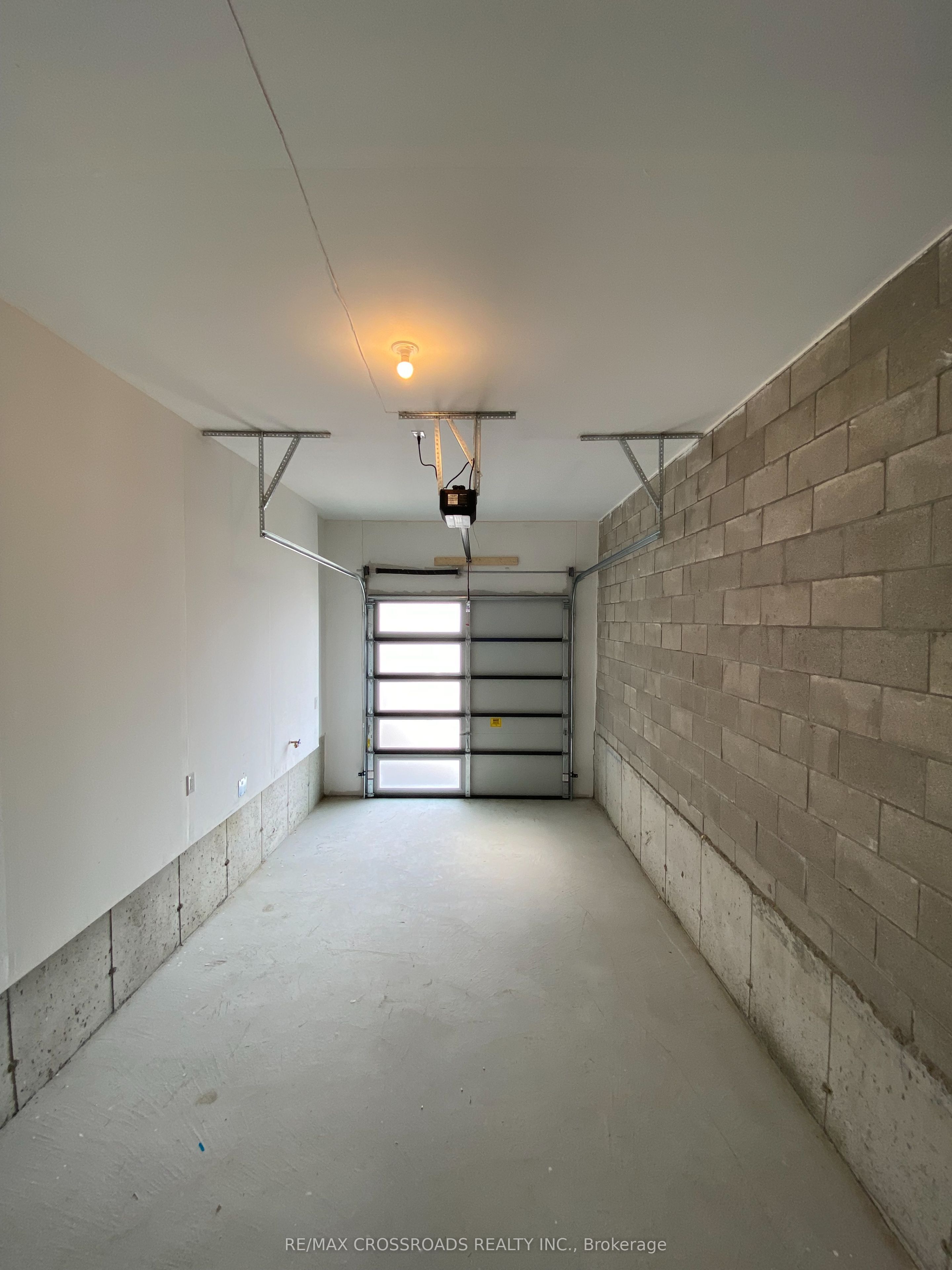 4 Kamper Avenue Property Photo 36