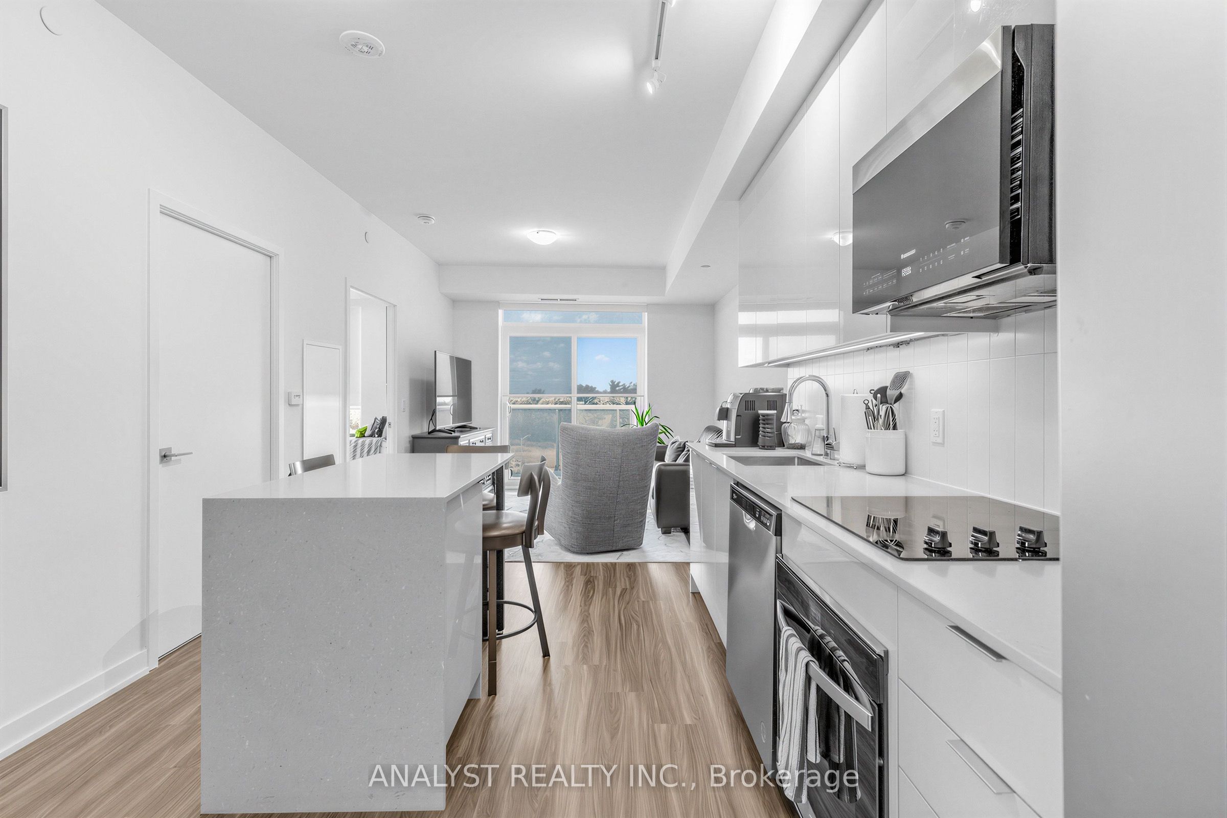 498 Caldari Road 522 Property Photo 7