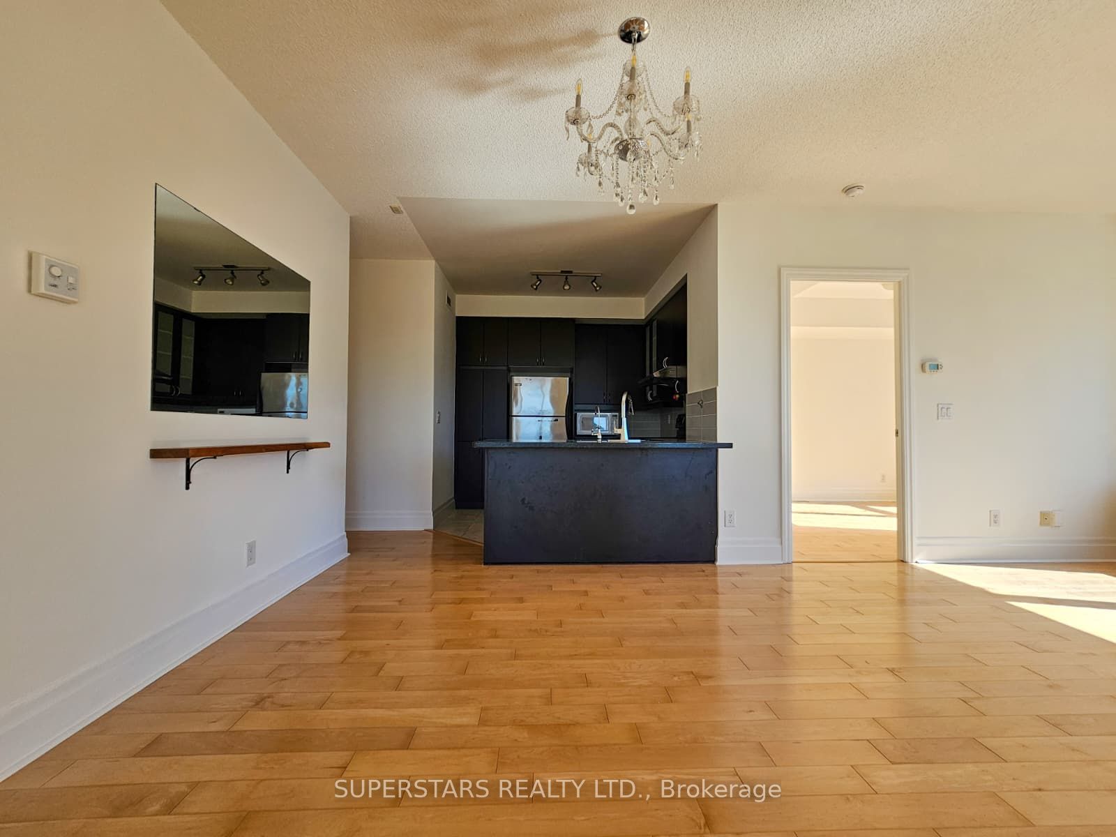 1 Upper Duke Crescent 509 Property Photo 7